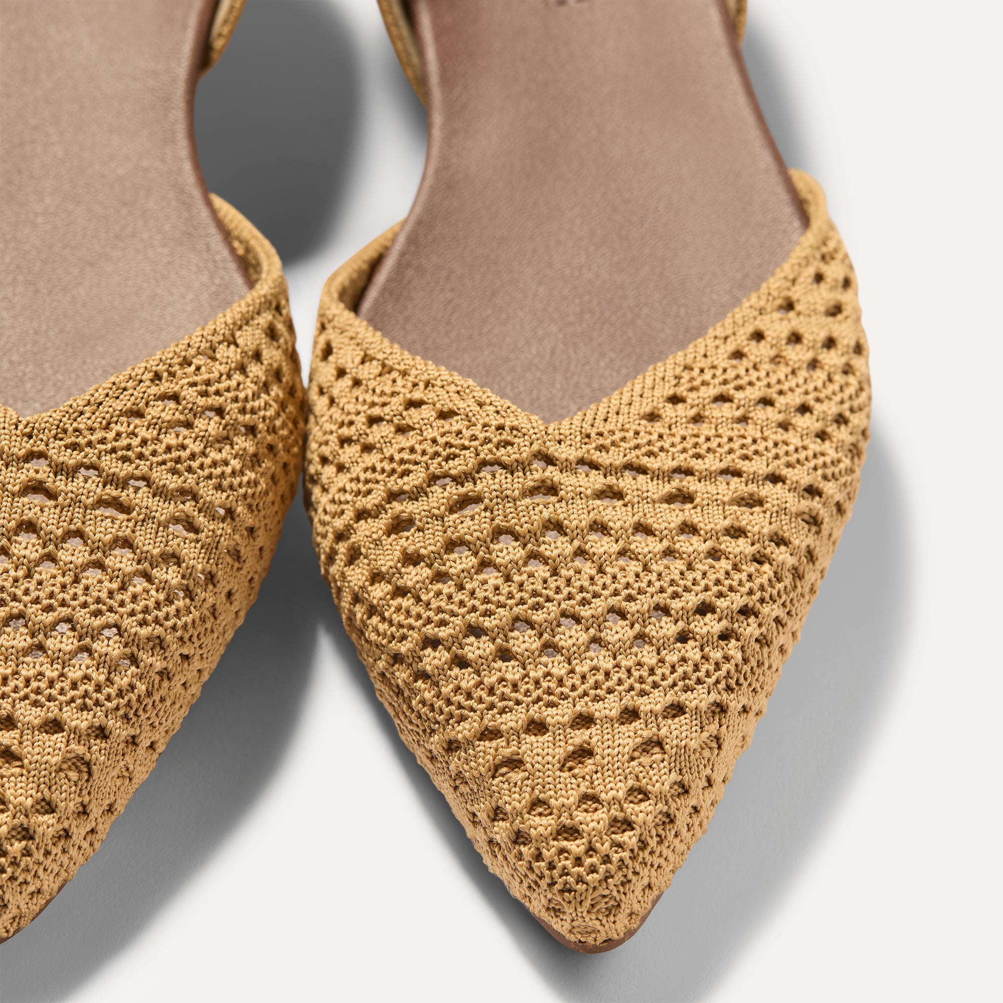 Rothy's The D'Orsay Point ballerine camel crochet punta affusolata