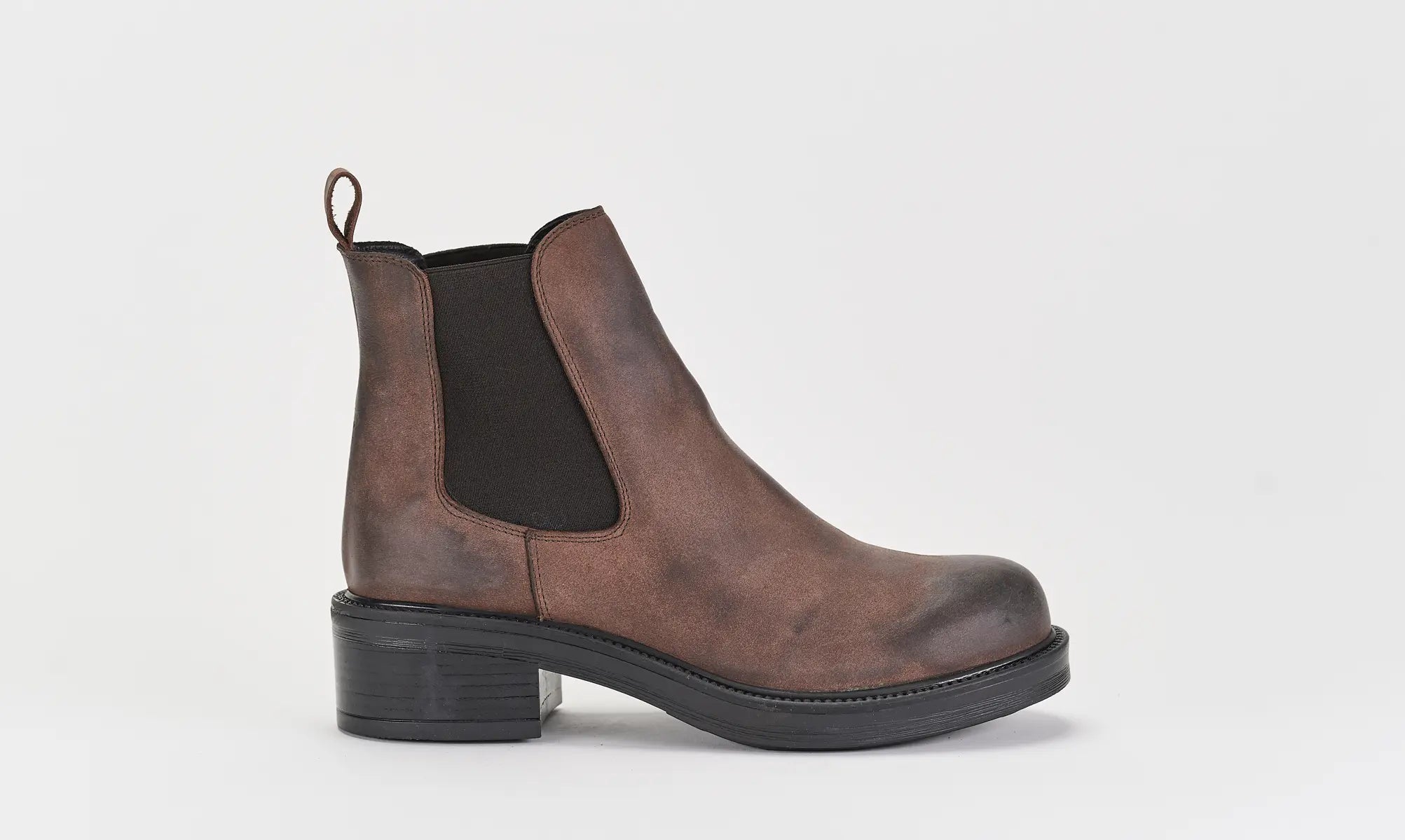 Sandro Barbera Gaia 5 Sullivan Chelsea Moro Donna