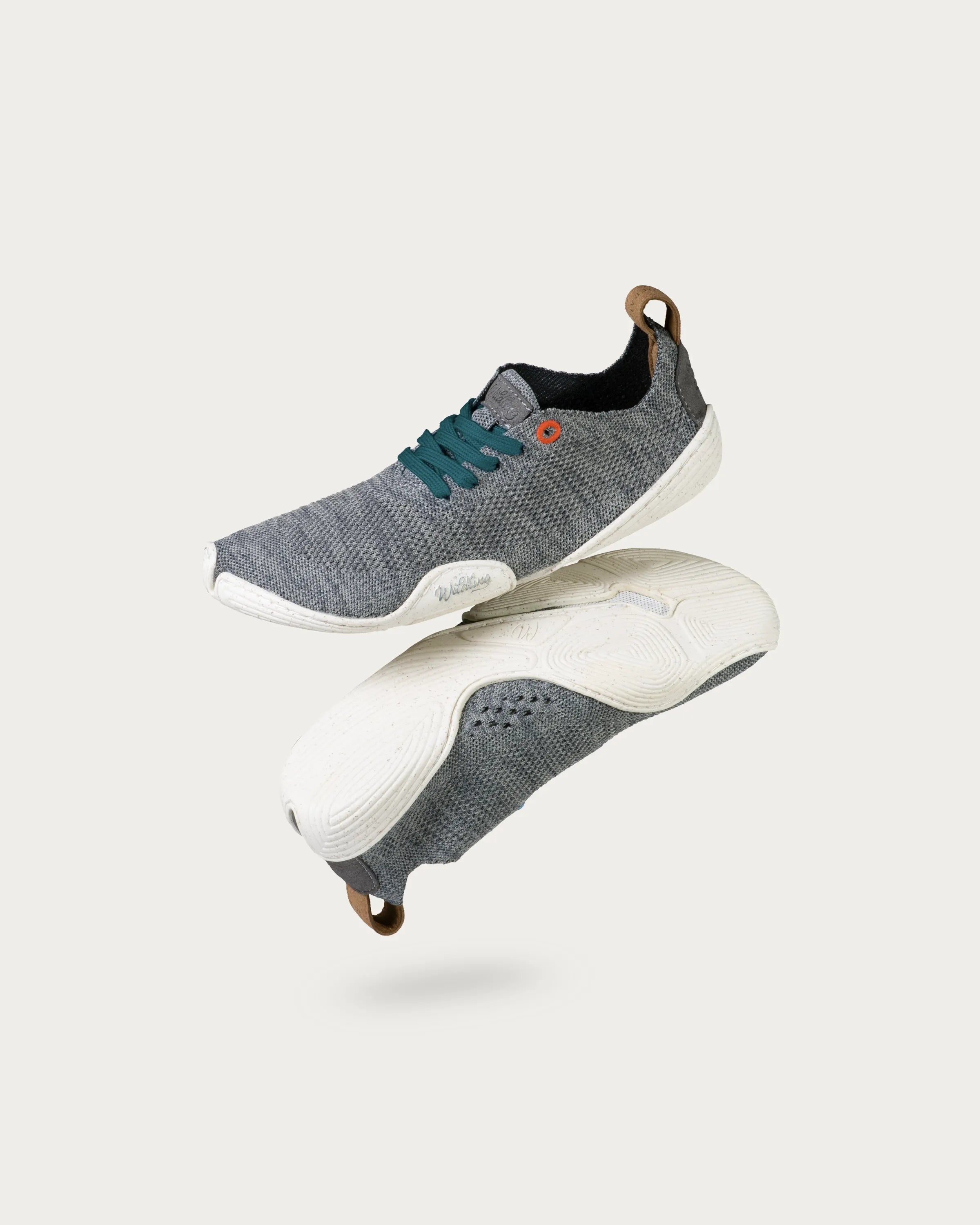 Wildling Shoes Nittugo slip-on scalze grigio leggero