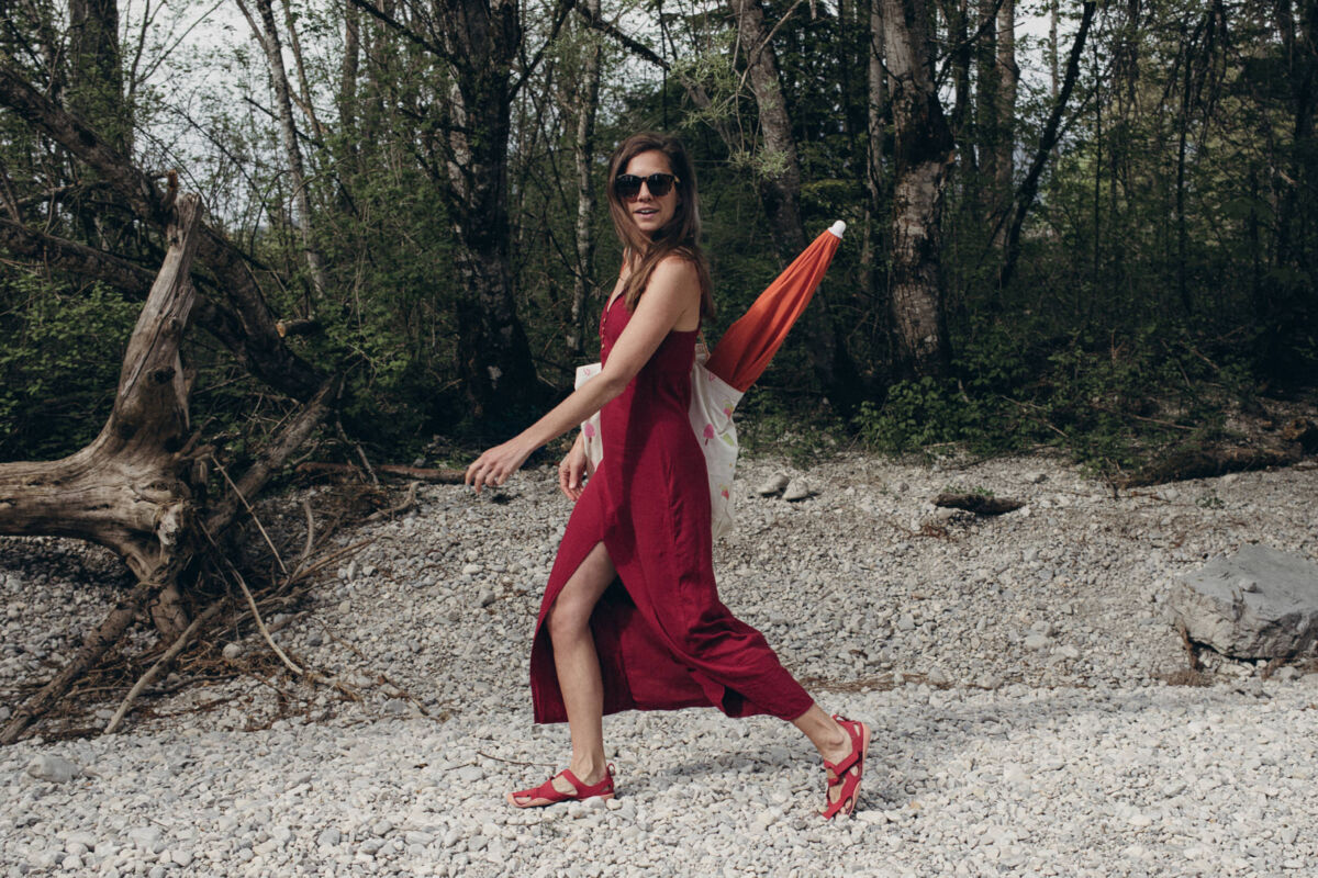 Wildling Feder Salsa sandalo rosso vegan leggero