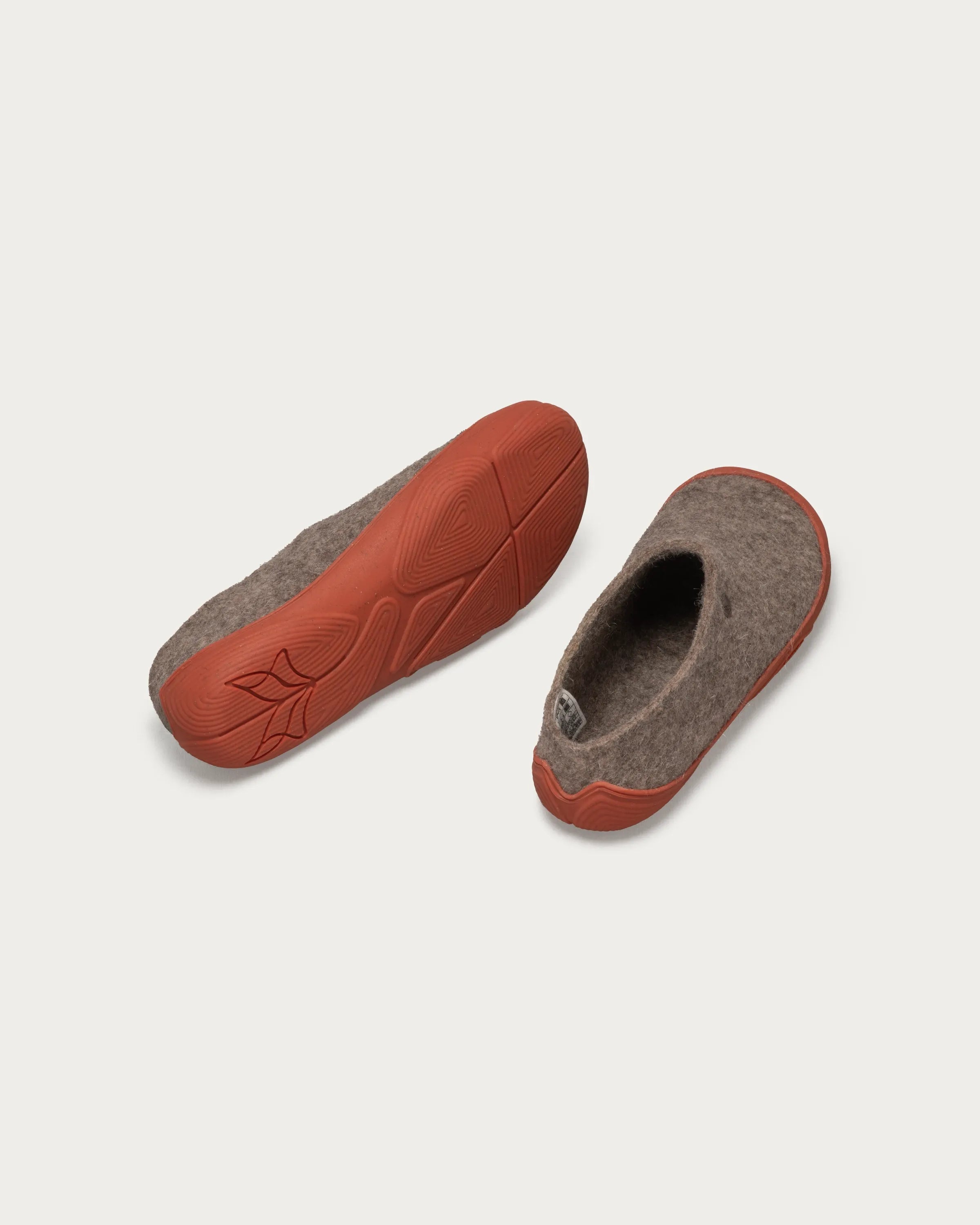 Wildling Shoes Slinka sten pantofole lana calda feltro