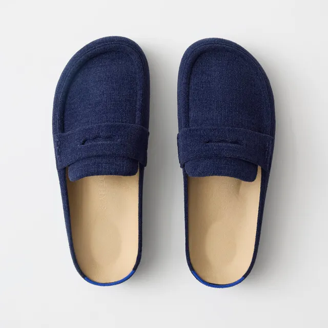 Rothy's Clogs The Penny Clog zoccoli ReVelvet Navy punta tonda