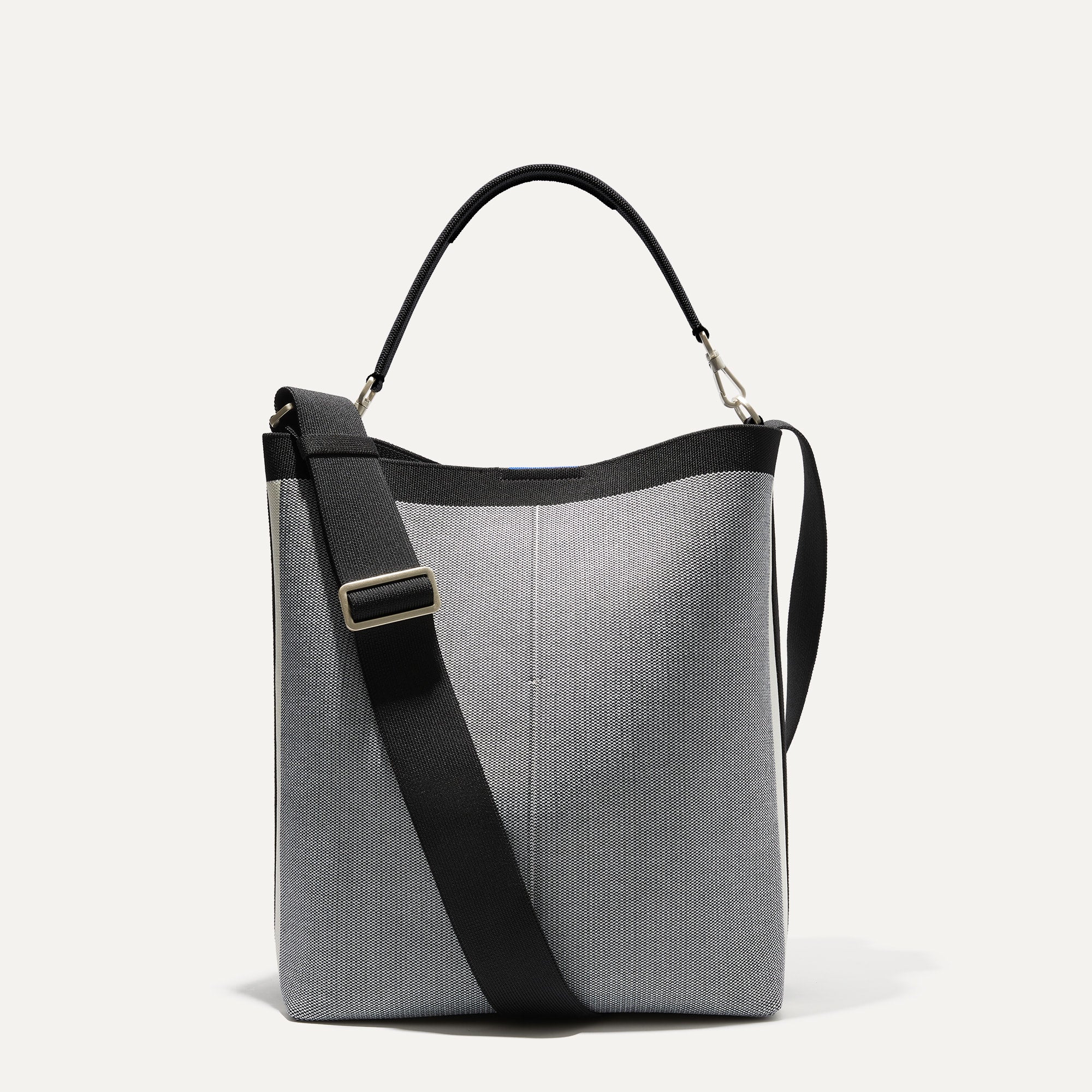 Rothy's The Bucket Bag borsa secchiello ReVelvet nero manico alto