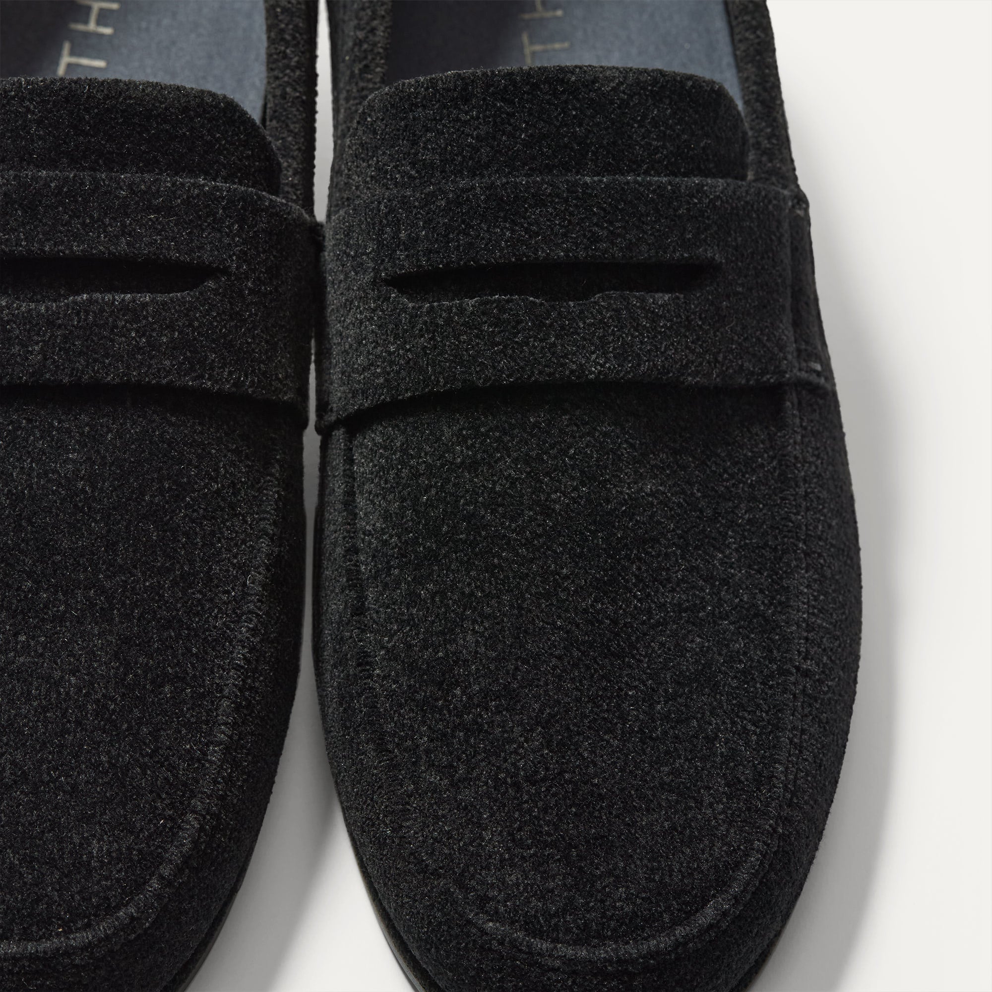 Rothy's The Ravello Penny Loafer mocassini uomo nero scamosciato