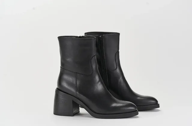 Sandro Barbera & Figli Tania 02 stivaletto nero tacco 7 cm