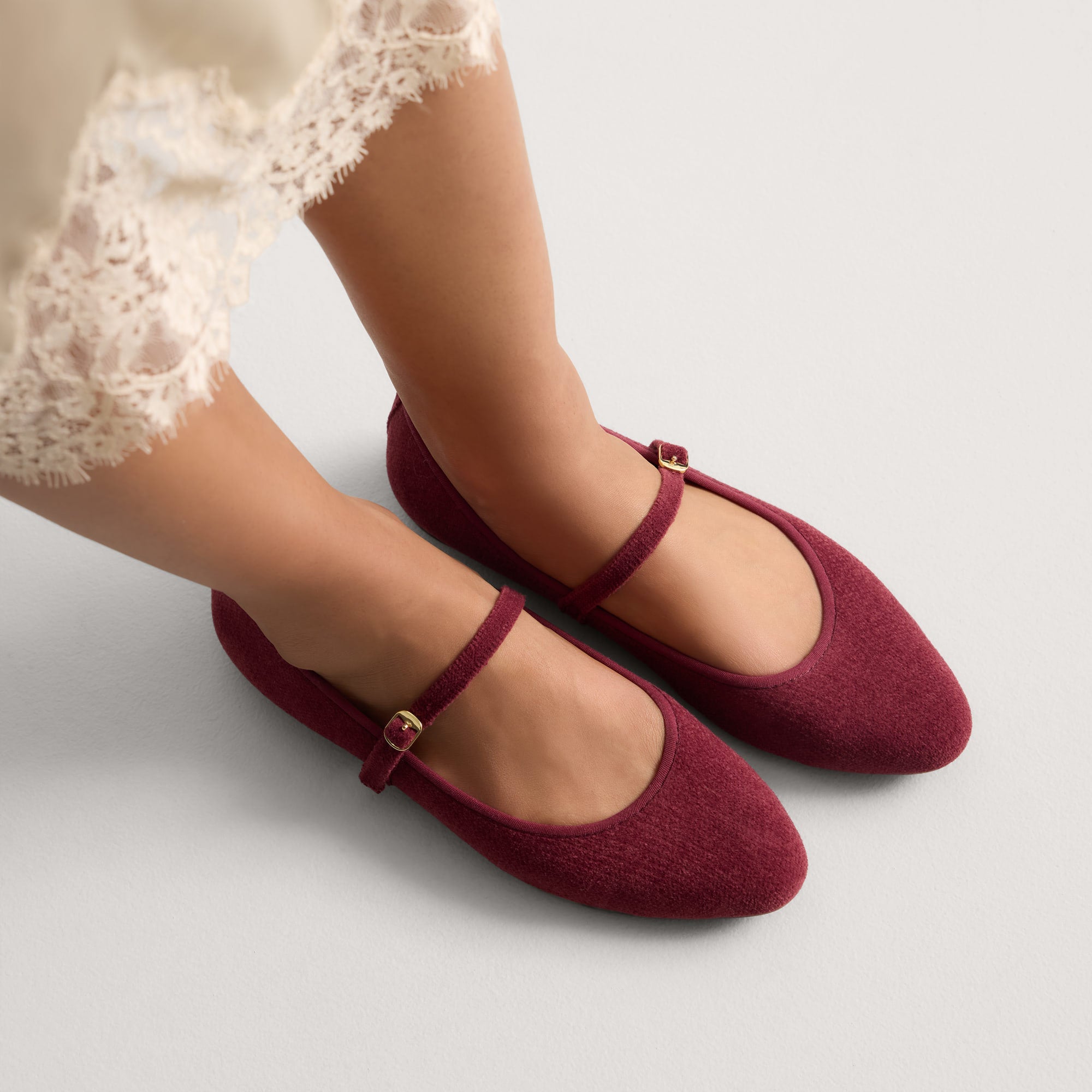 Rothy's Almond Mary Jane ballerine ReVelvet Cabernet bordeaux