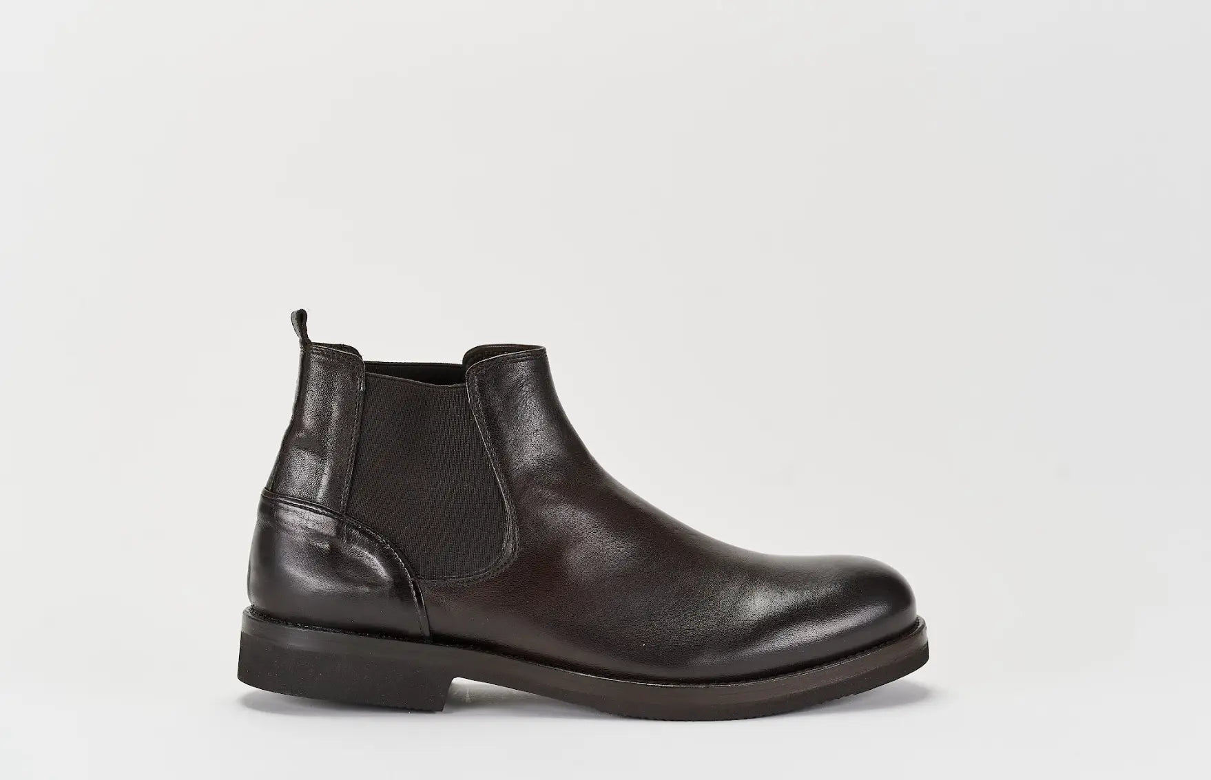 Sandro Barbera D26 chelsea boots pelle cioccolato Vibram