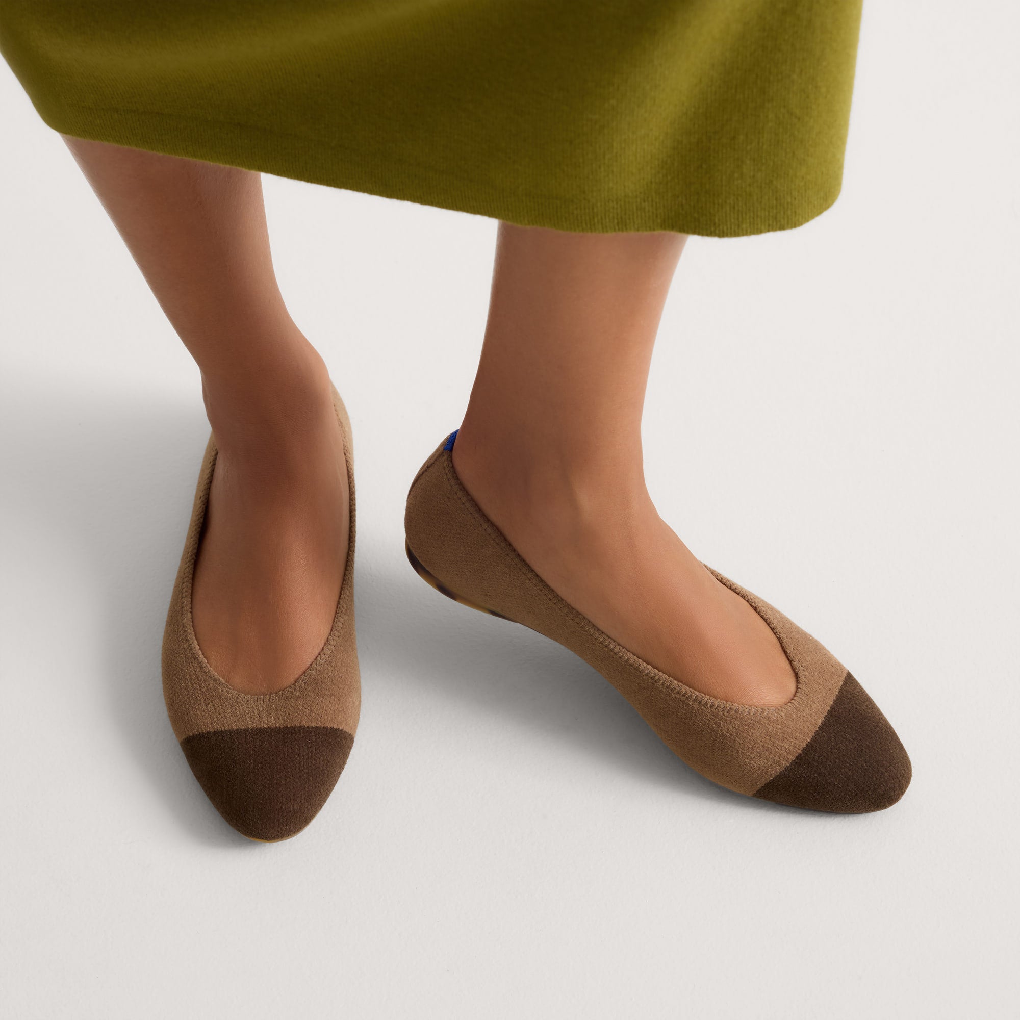 Rothy's Almond Ballet ballerine Portobello Captoe velluto