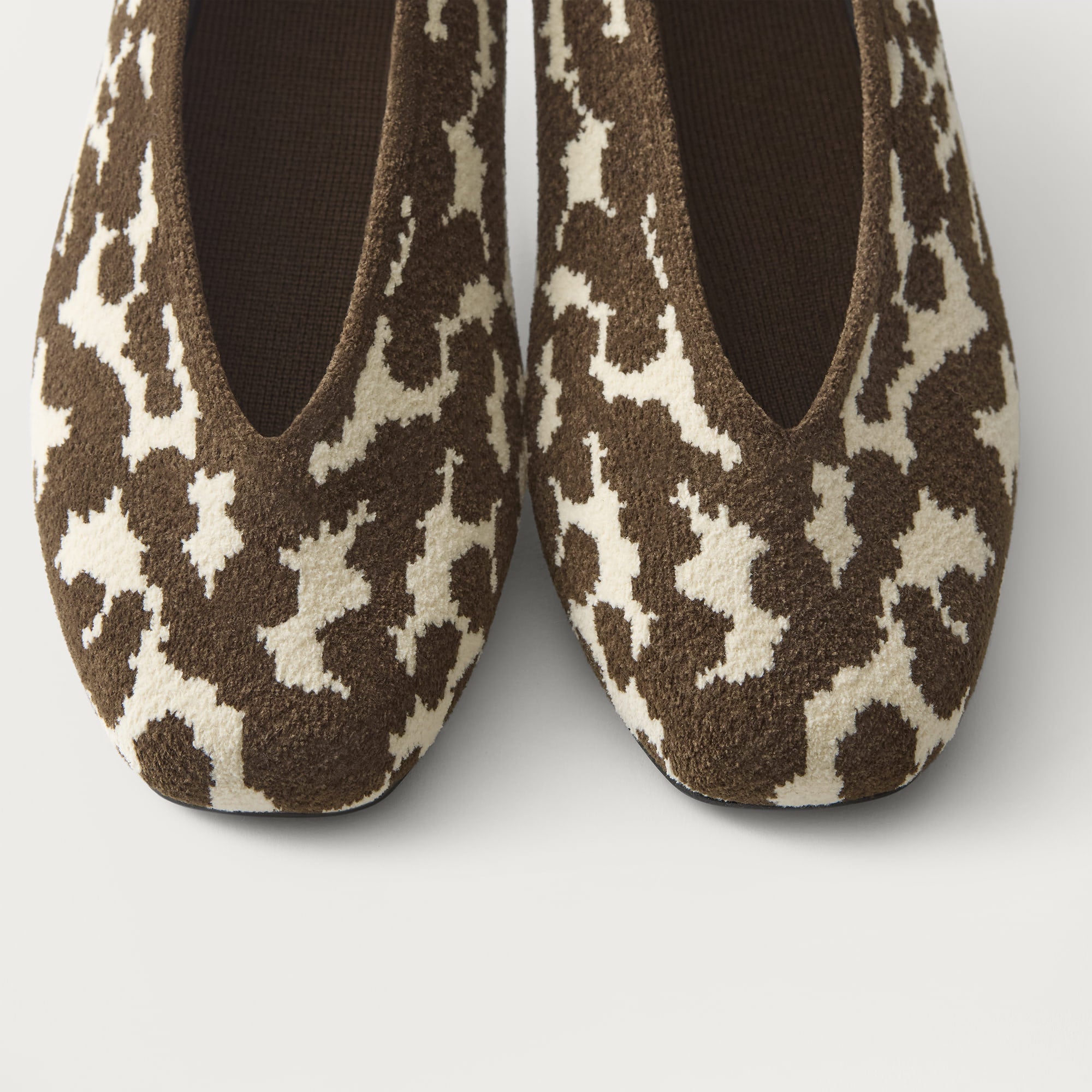 Rothy's The Max Square Ballerina ballerine dark rodeo cow print