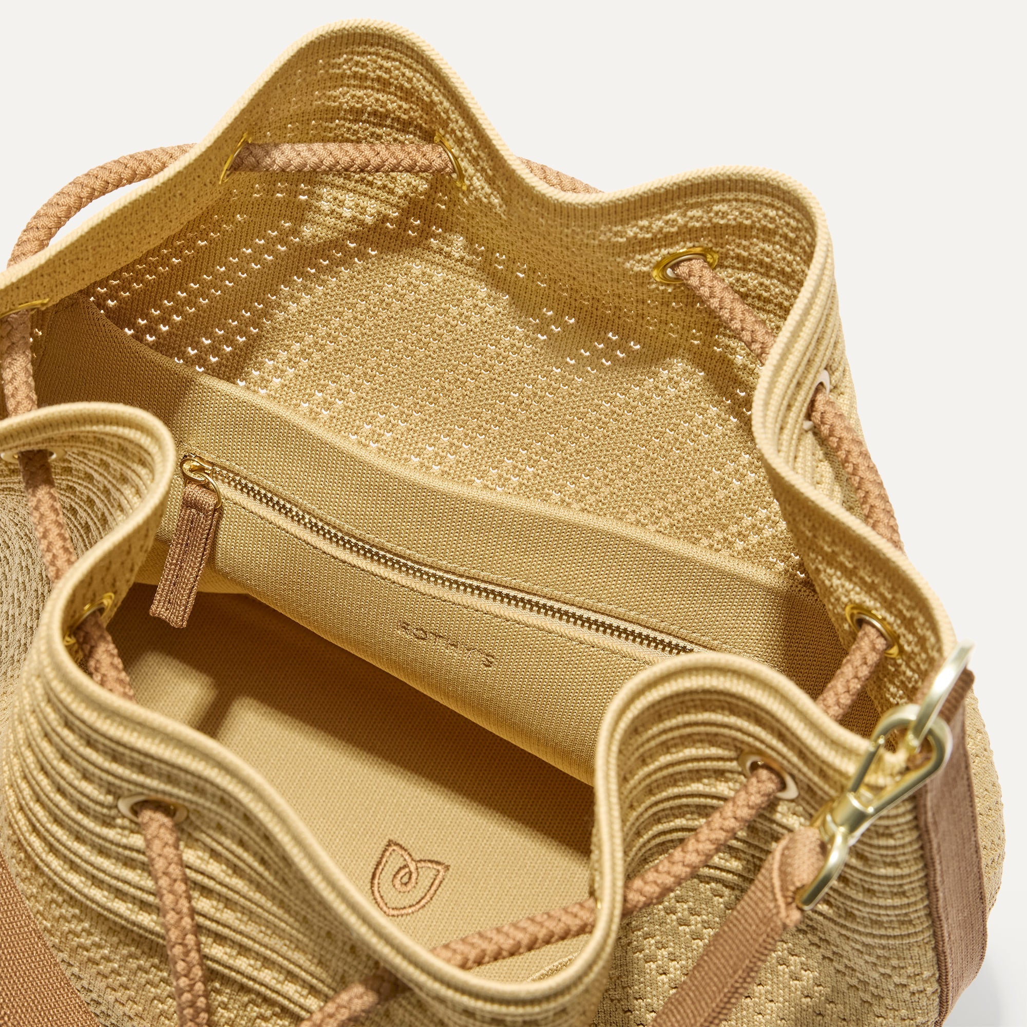 Rothy's Cinch Bucket Bag secchiello Brown Butter crochet
