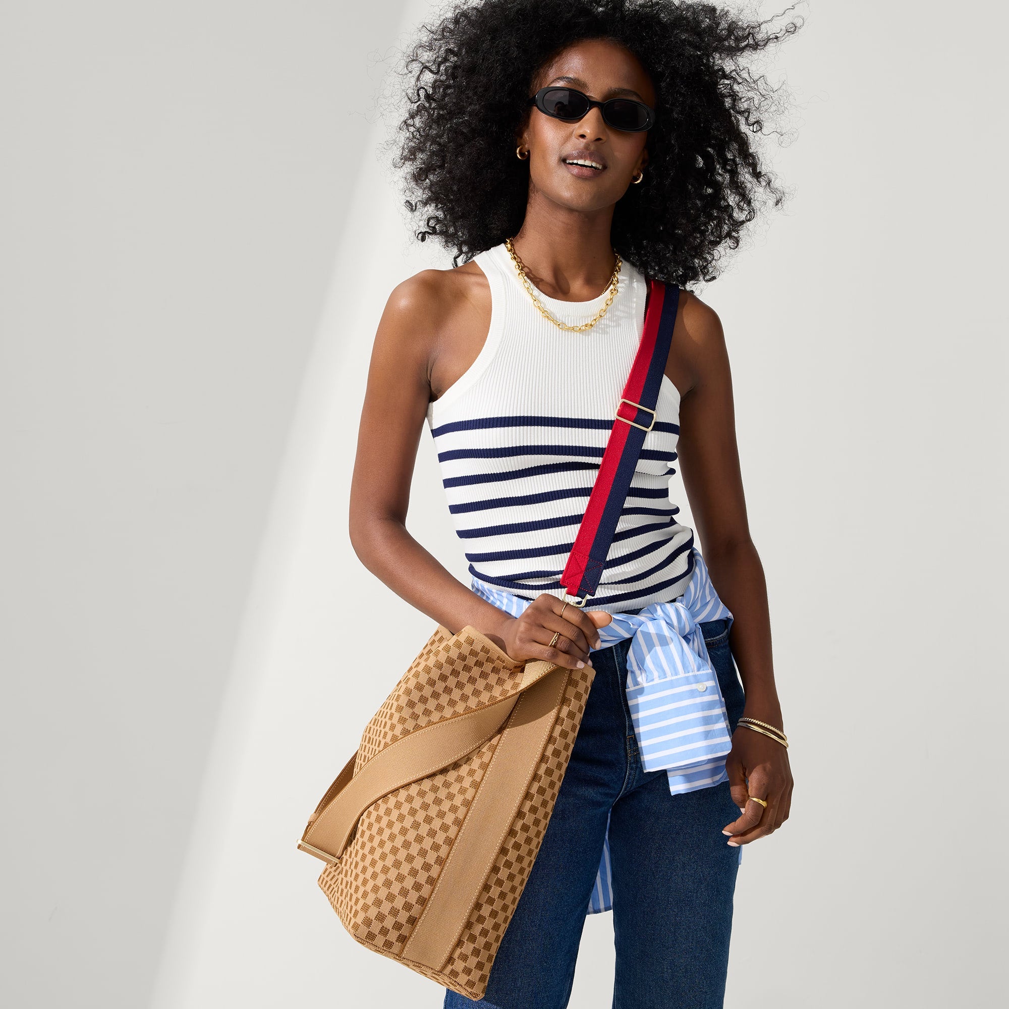 Rothy's The Bucket Bag borsa secchiello nocciola intreccio