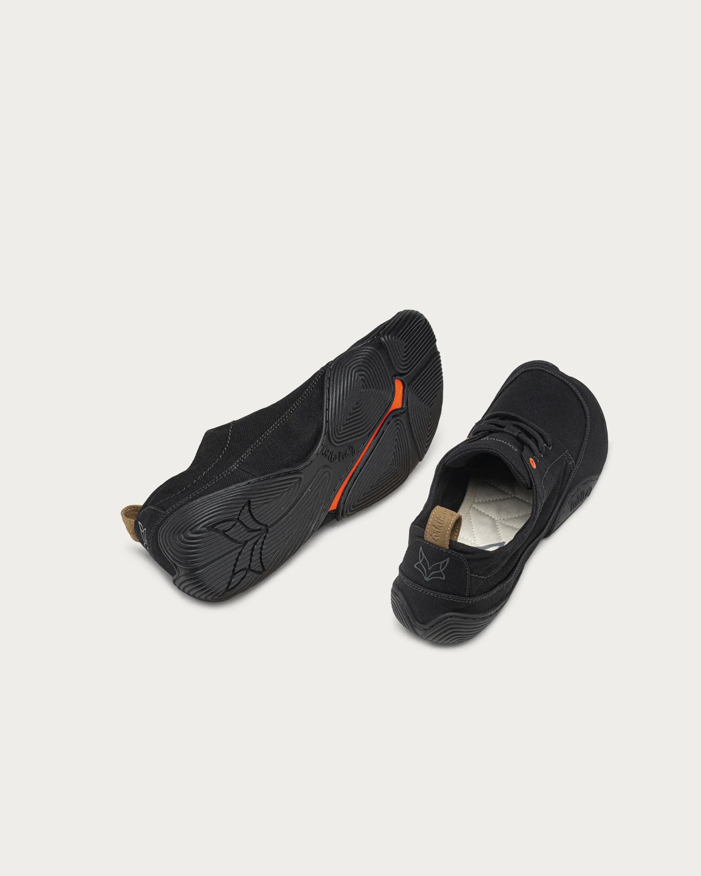 Wildling Shoes Tanuki Yoru slip on nere vegan traspiranti