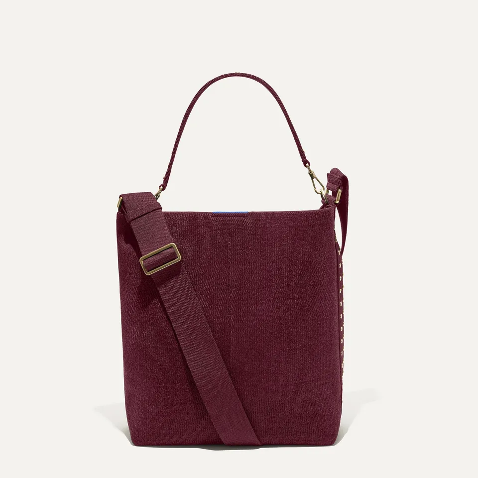 Rothy's The Bucket Bag borsa secchiello syrah velluto