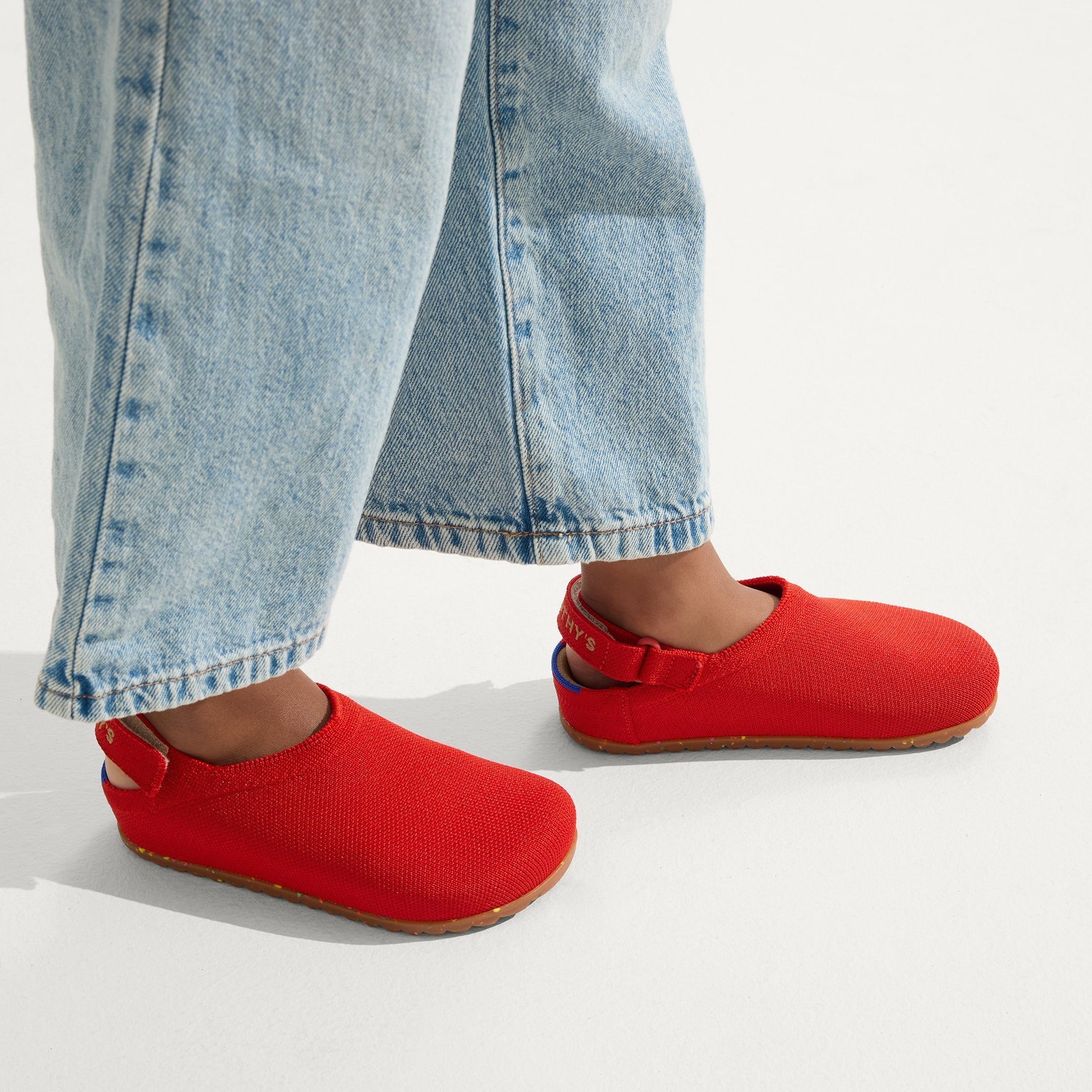 Rothy's The Kids Clog zoccoli bimbo Firetruck Red strappo