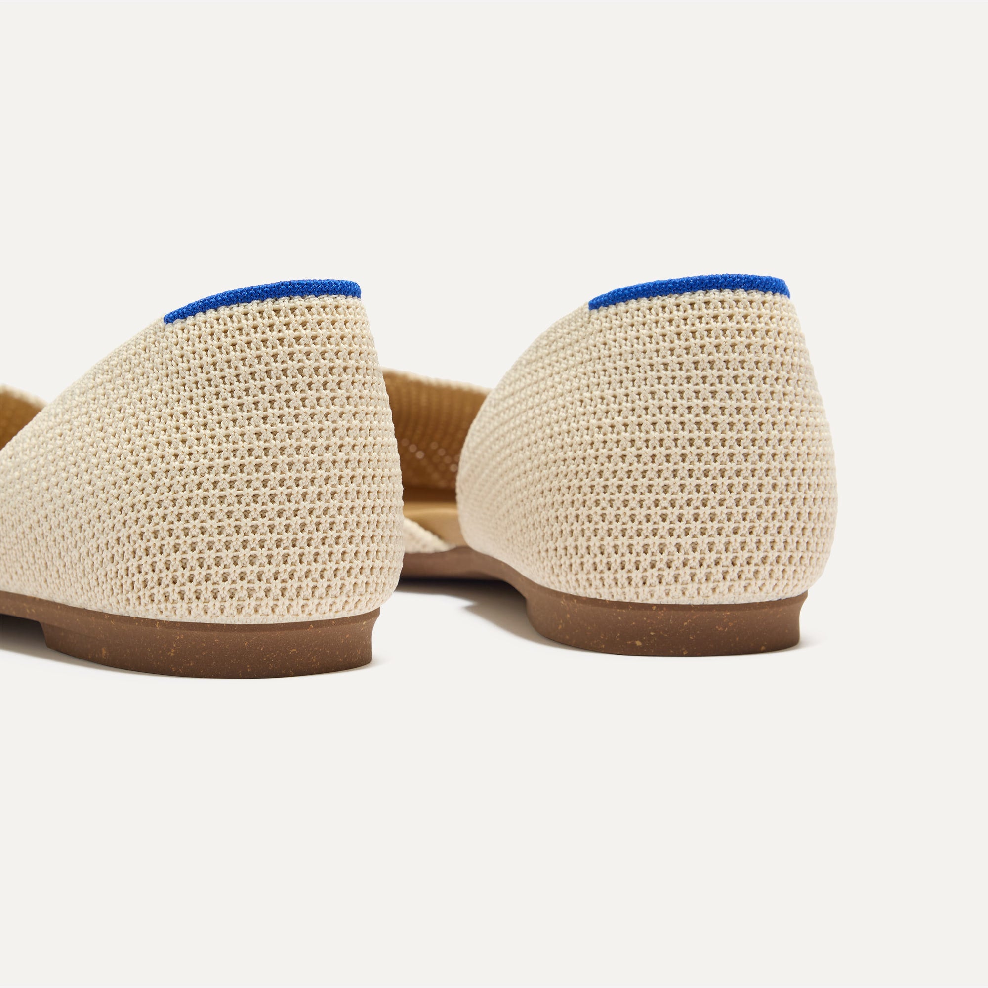 Rothy's The D'Orsay Point ballerine conch raffia avorio