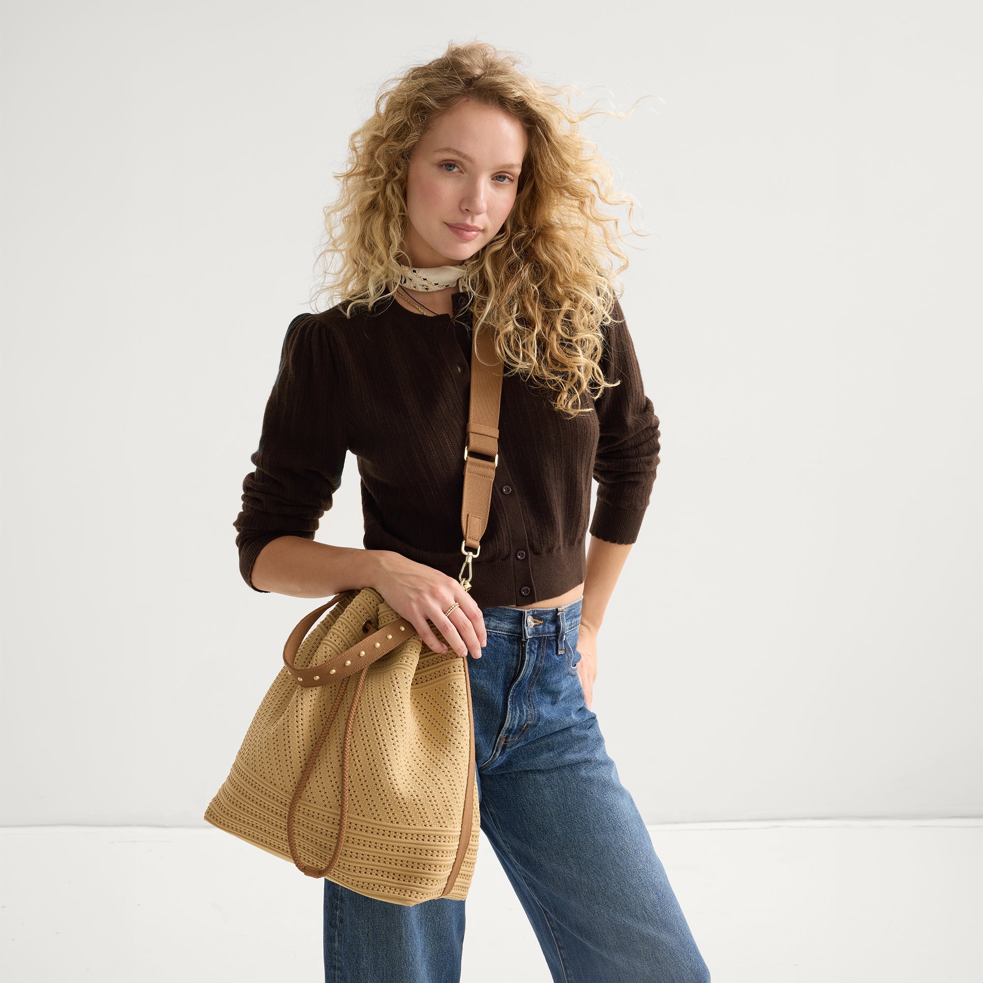 Rothy's Cinch Bucket Bag secchiello Brown Butter crochet