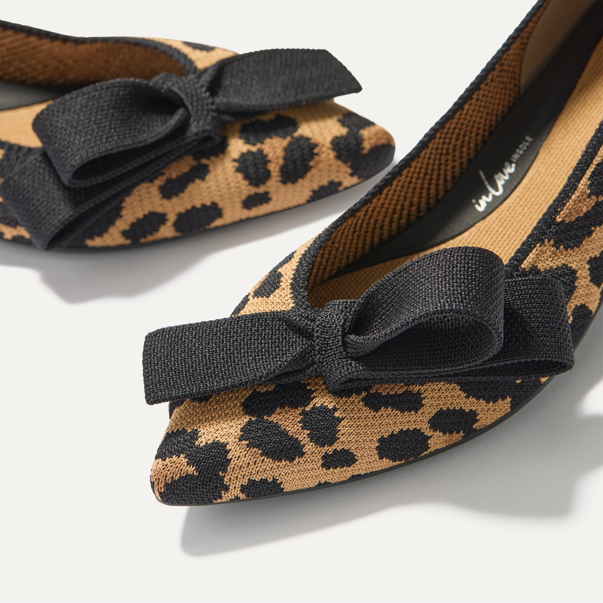 Rothy's Bow Point II ballerine sable spot maculato fiocco