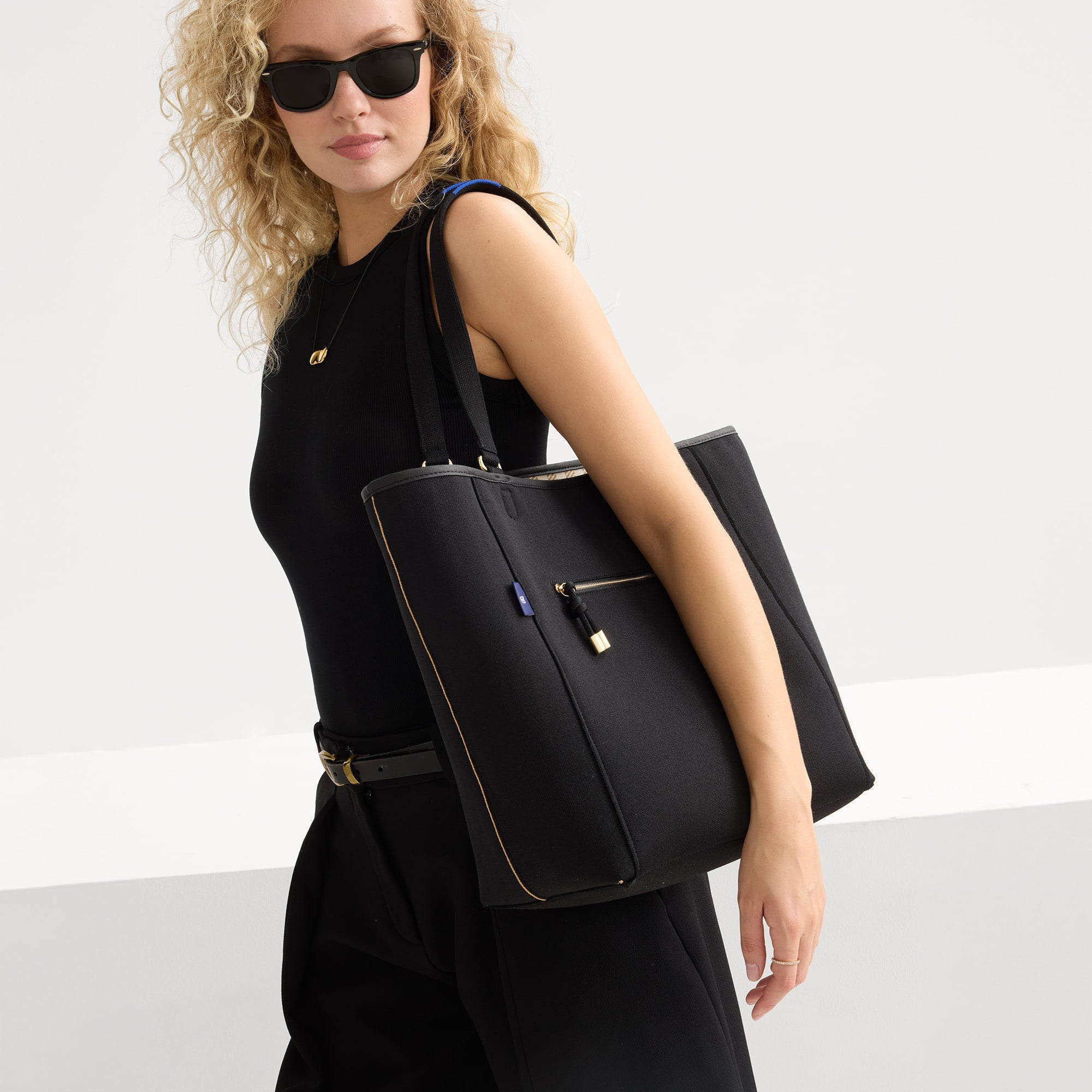 Rothy's The Two-Way Tote shopper Sandbar reversibile
