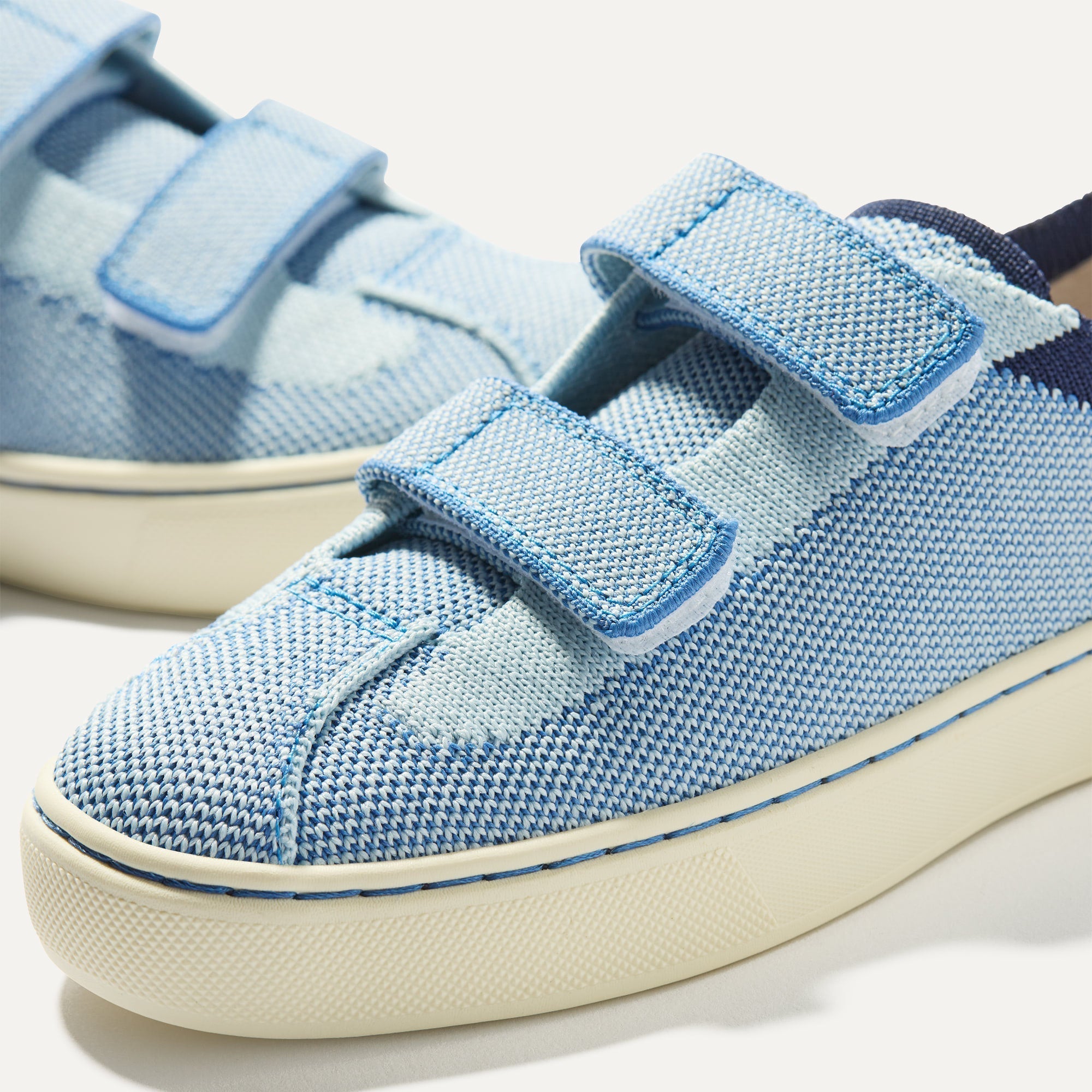 Rothy's The Kids Strap Sneaker sneakers bambino Berry Blue velcro