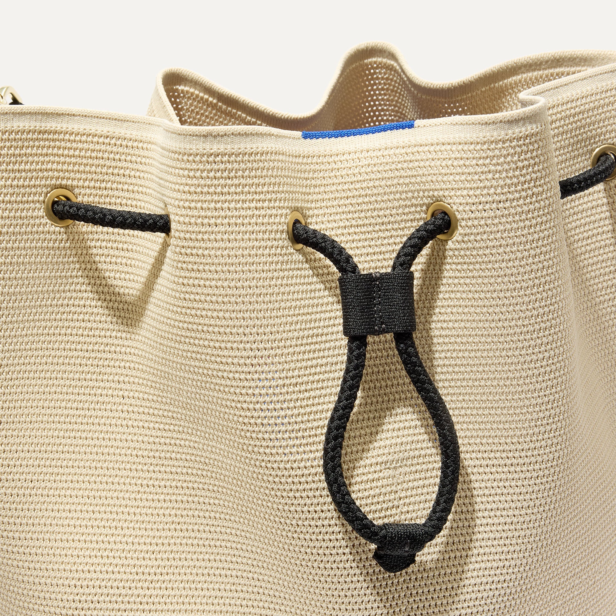 Rothy's Cinch Bucket Bag secchiello Black White raffia