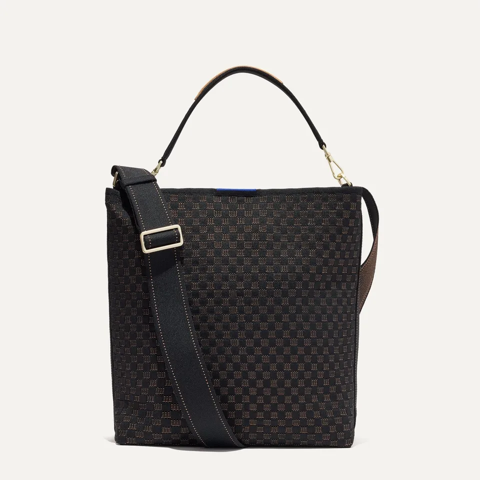 Rothy's The Bucket Bag borsa secchiello nero intreccio