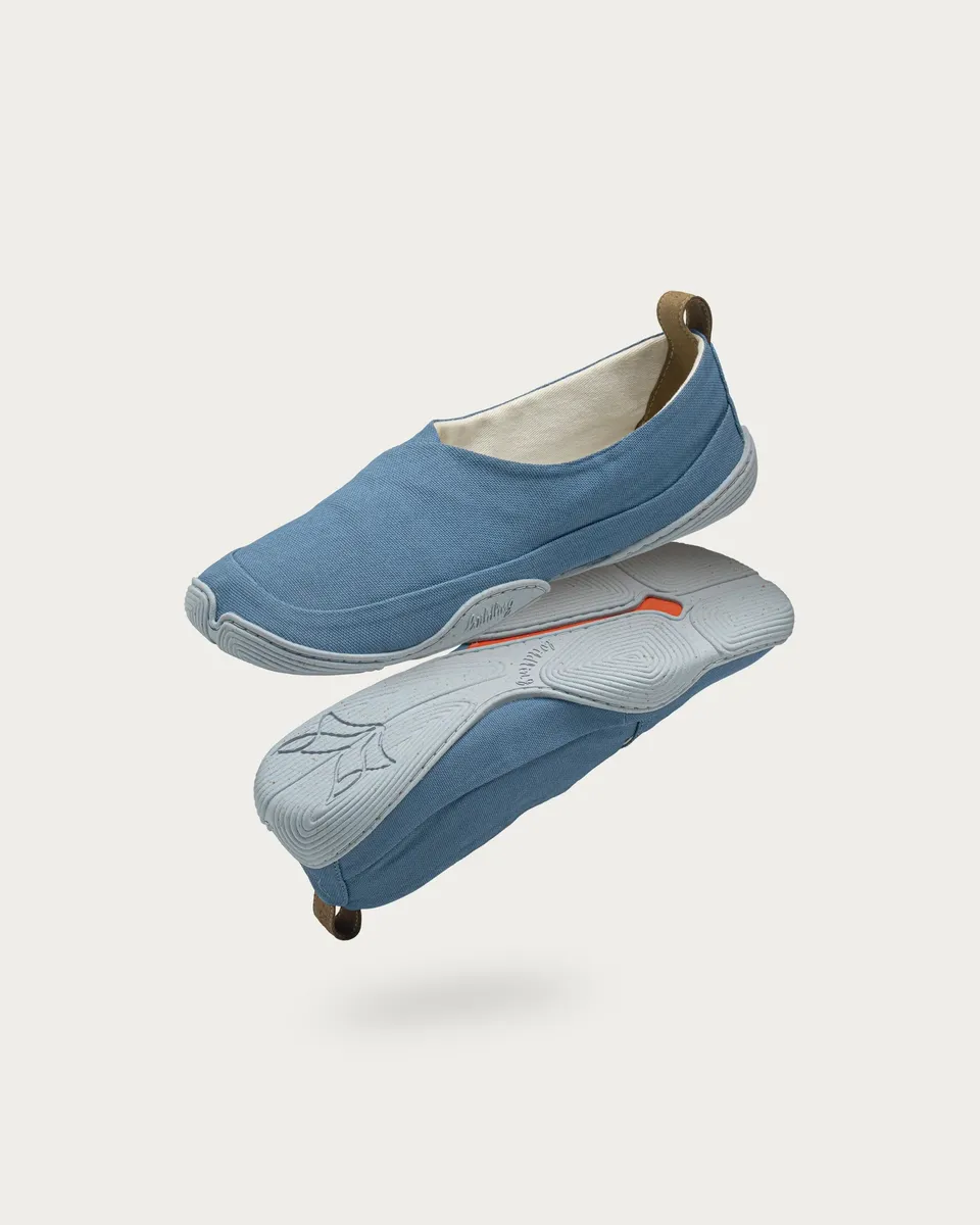 Wildling Kami Mizu sandali slip-on blu washi