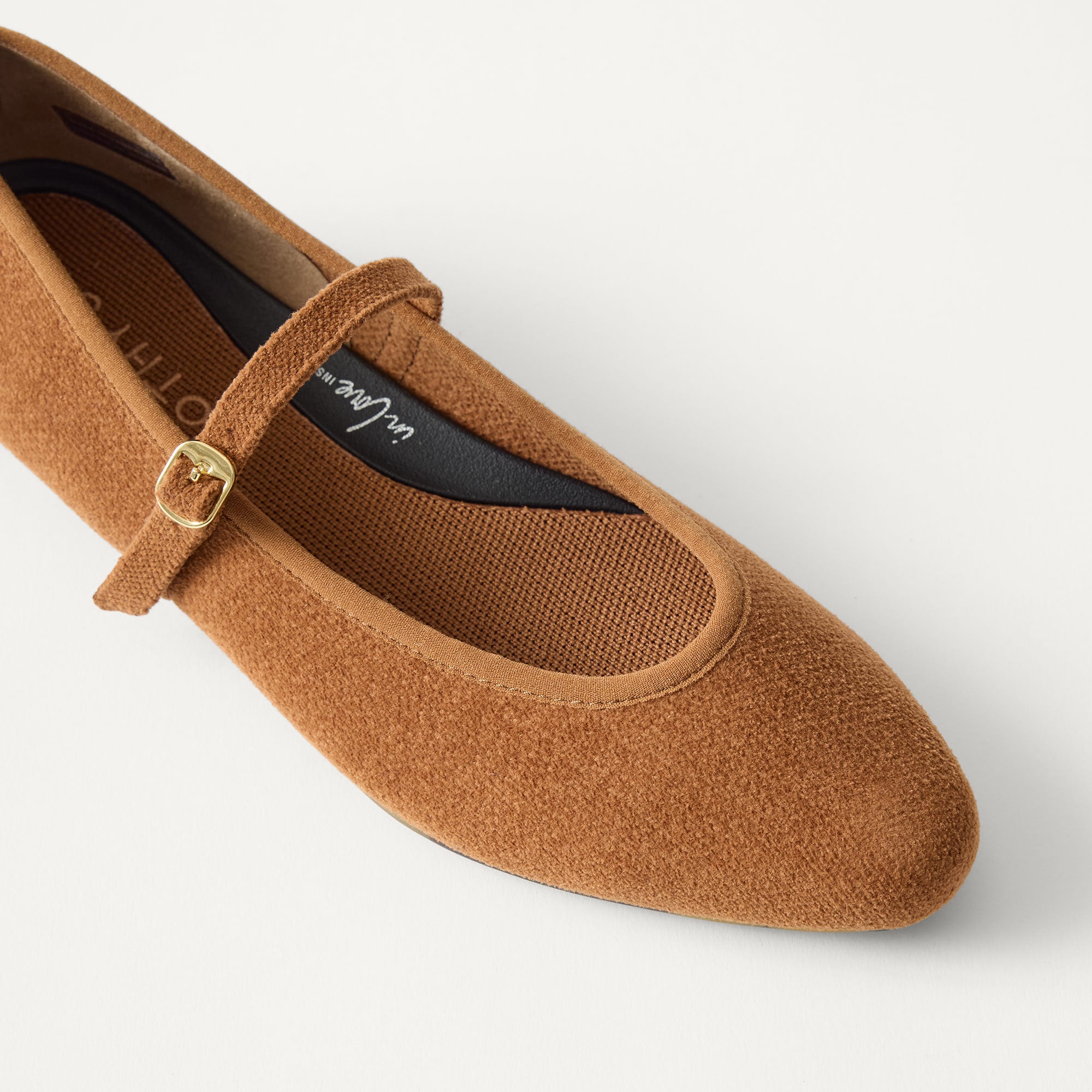 Rothy's Almond Mary Jane ballerine ReVelvet Caramel fibbia