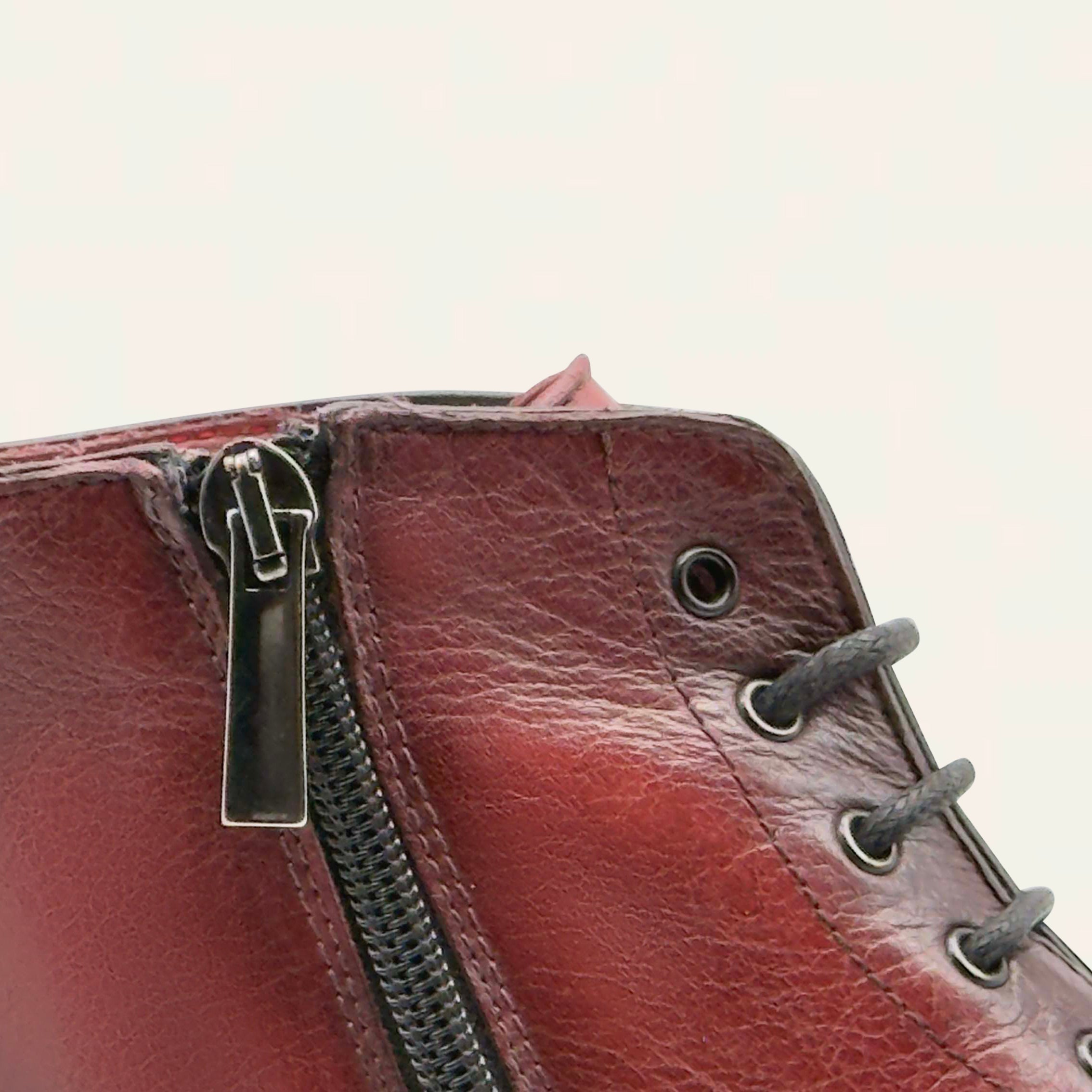 Dellovo Taburno derby pelle Rosso Scuro