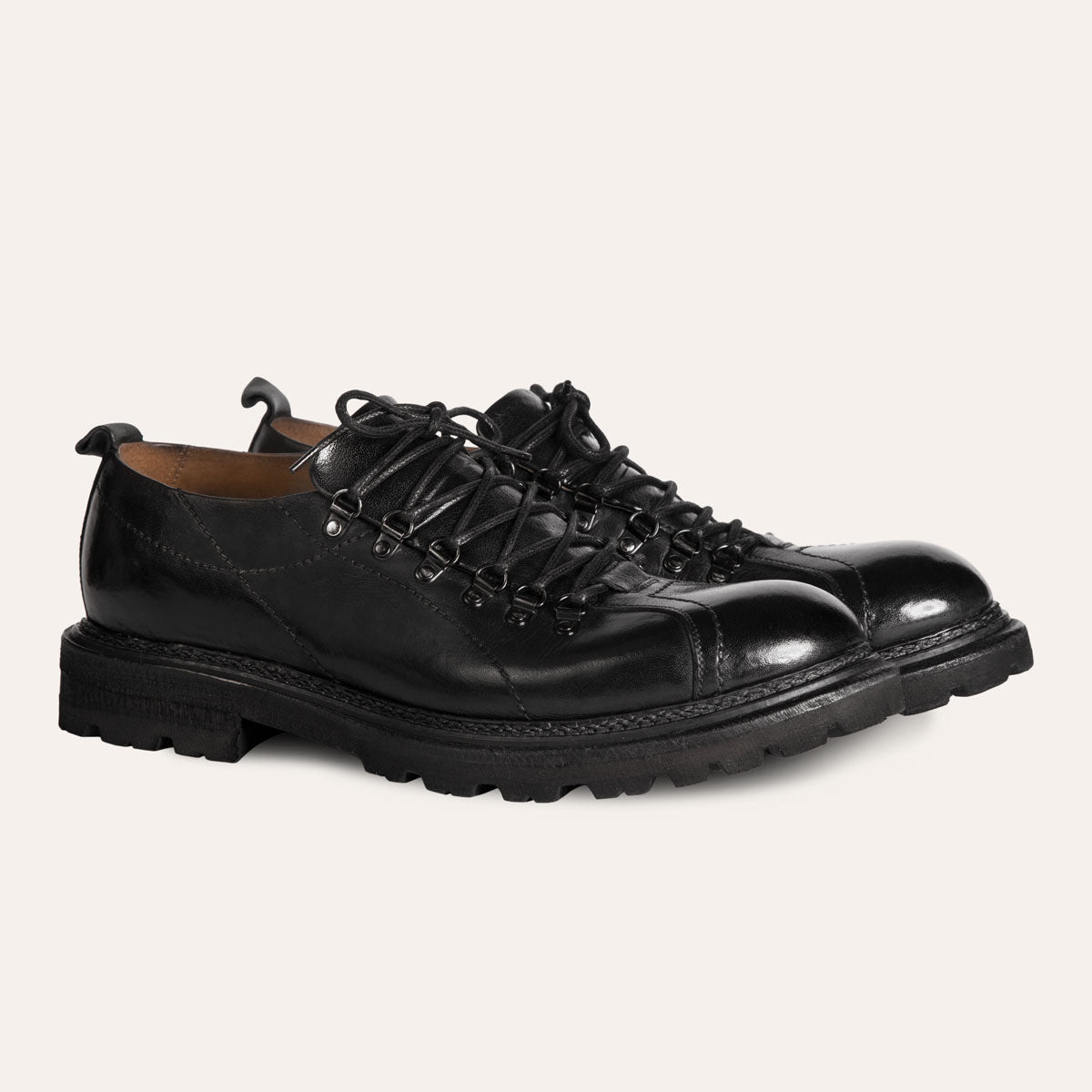 Dellovo Nolana derby nero pelle bufalo trekking