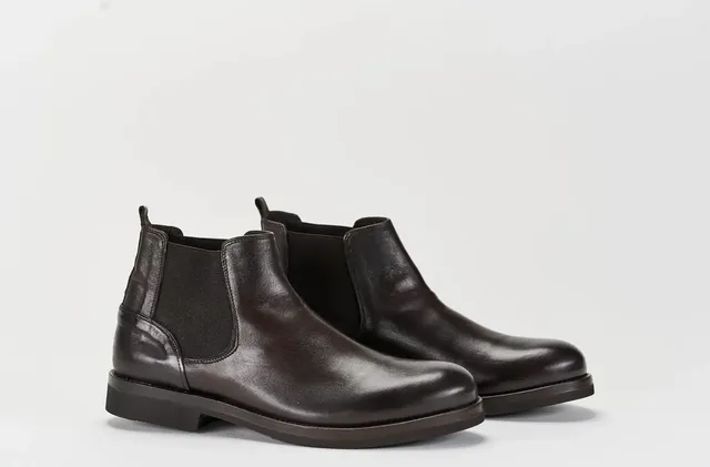 Sandro Barbera D26 chelsea boots pelle cioccolato Vibram