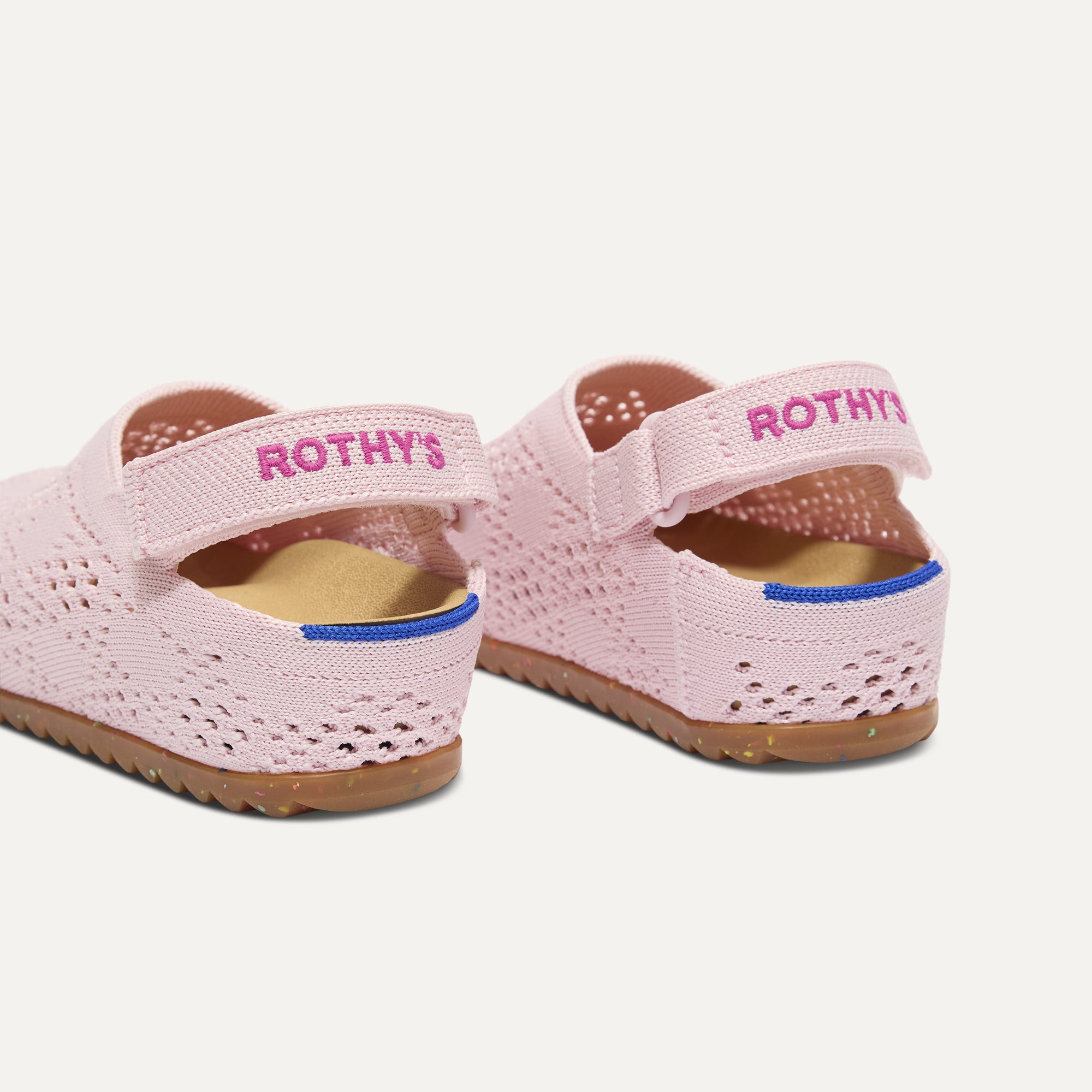 Rothy's The Kids Clog zoccoli bimba rosa crochet traforati