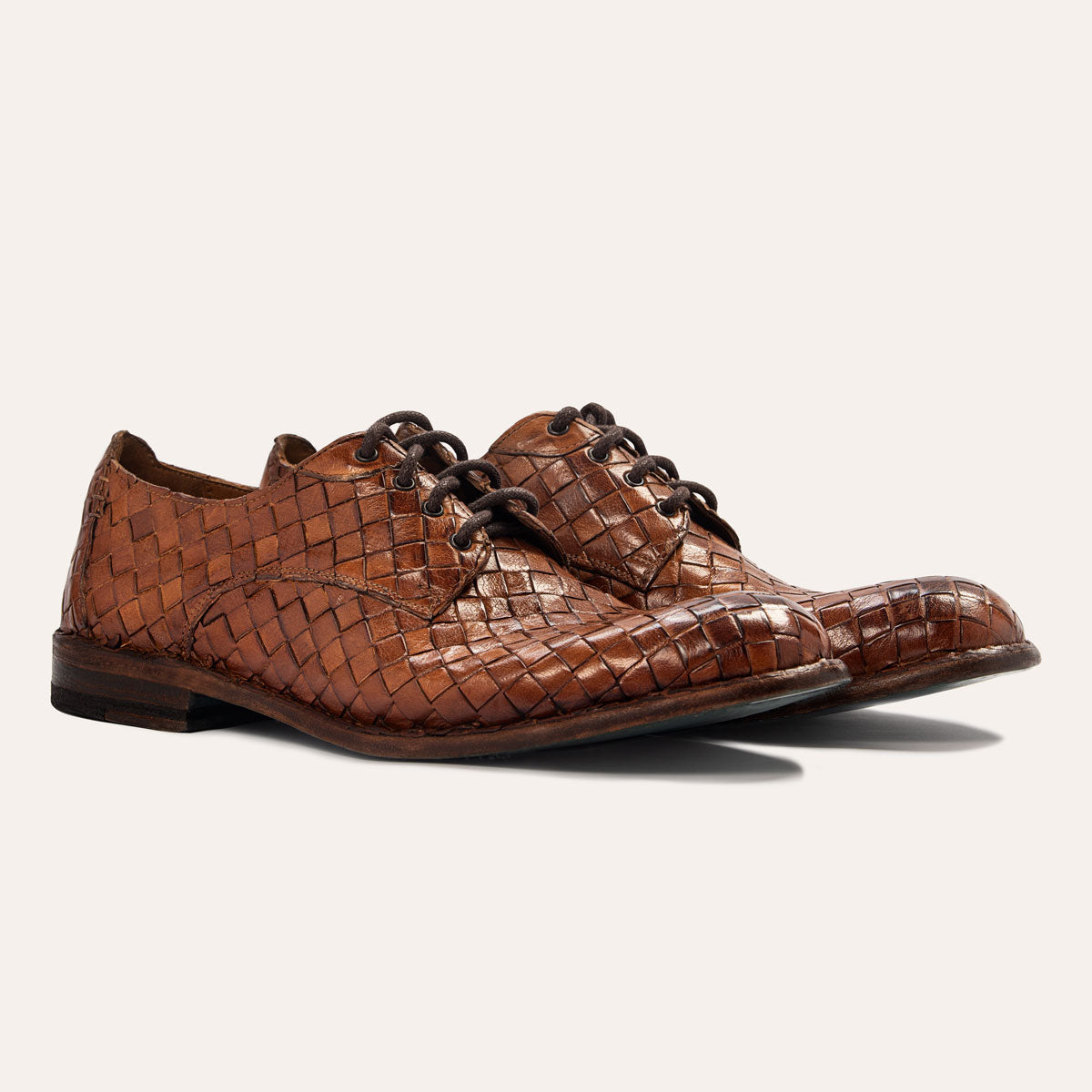 Dellovo Castelnuovo bufalo-cuoi derby uomo intrecciata