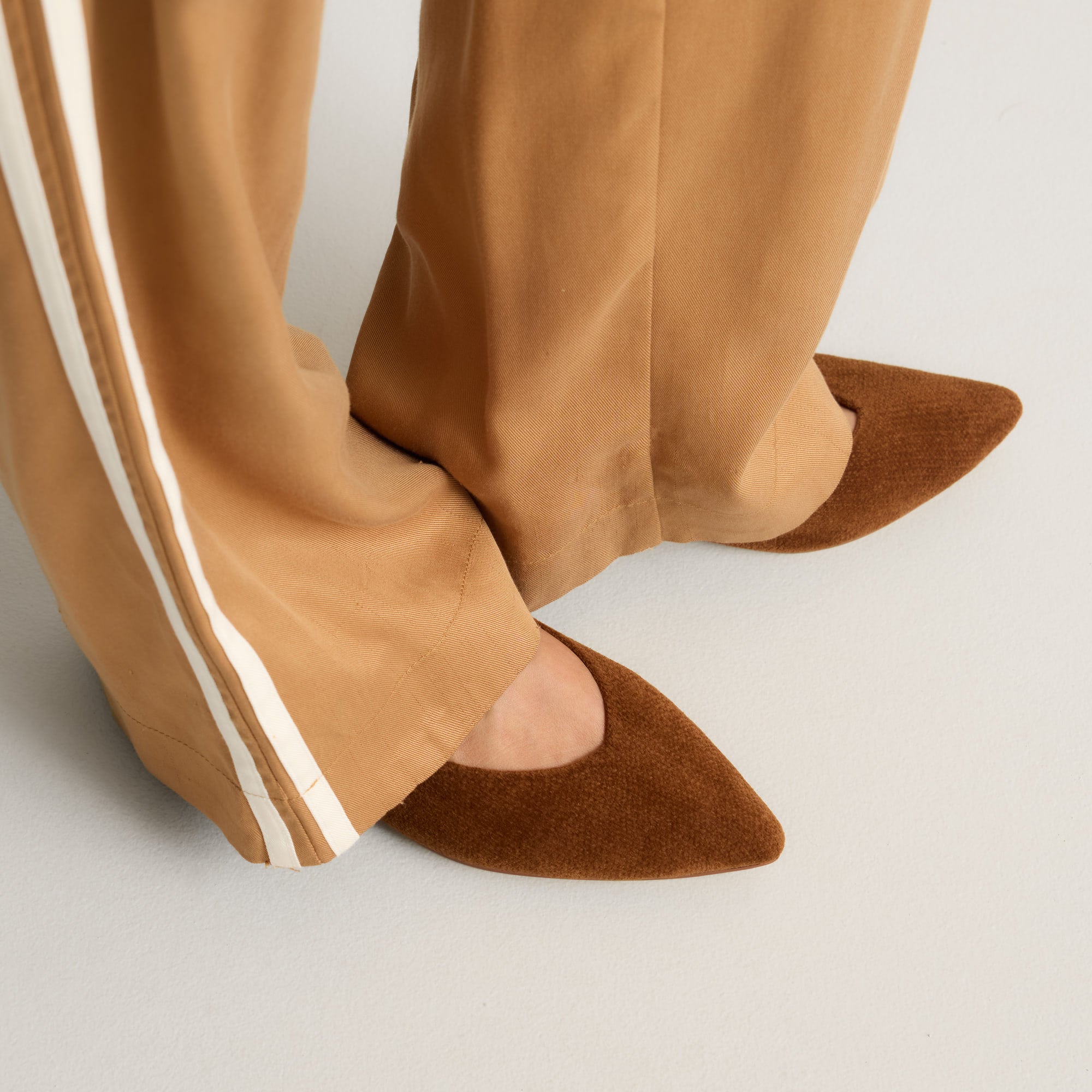 Rothy's The Point III ballerine ReVelvet Russet marrone caldo