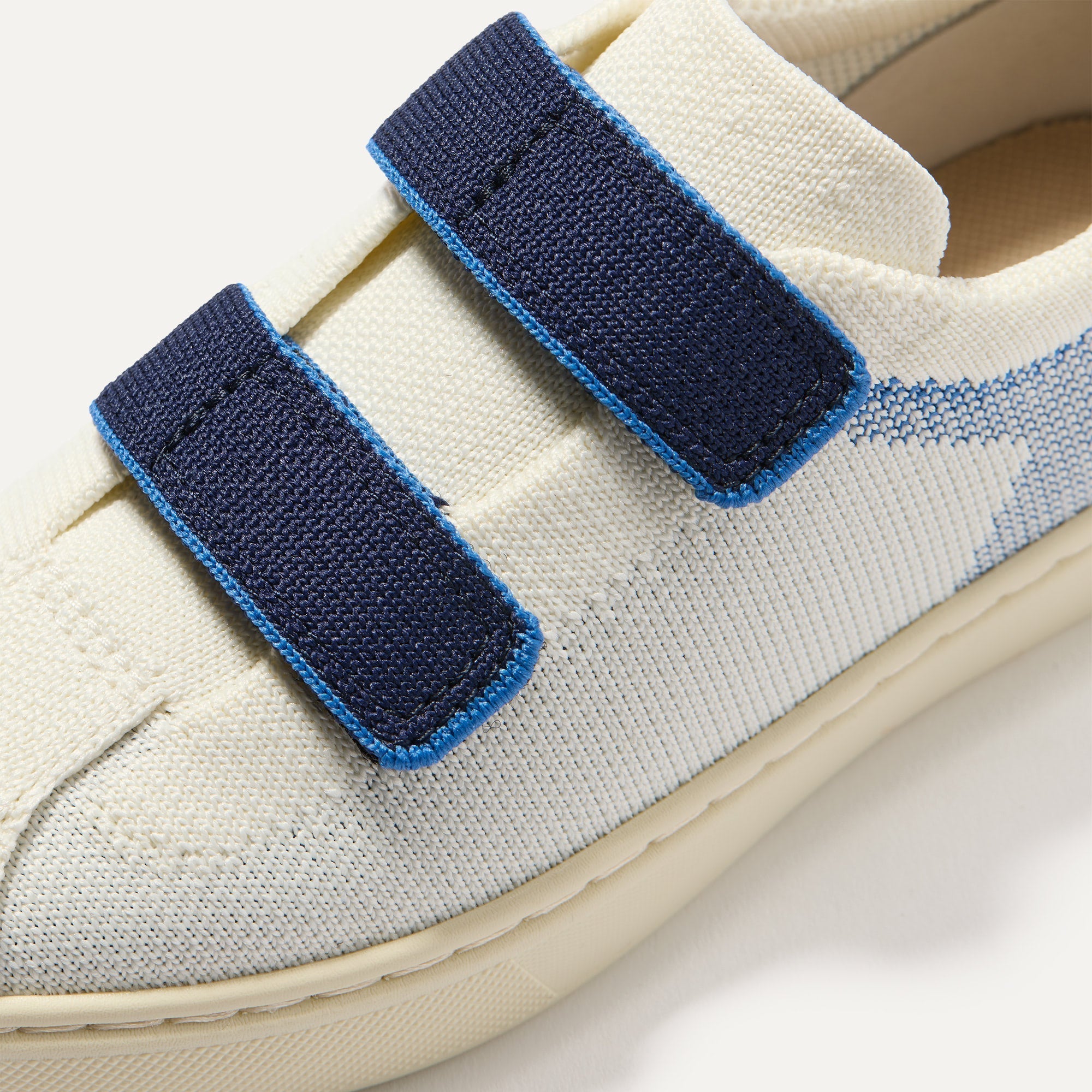 Rothy's The Kids Strap Sneaker scarpe bambino Blue Raspberry velcro