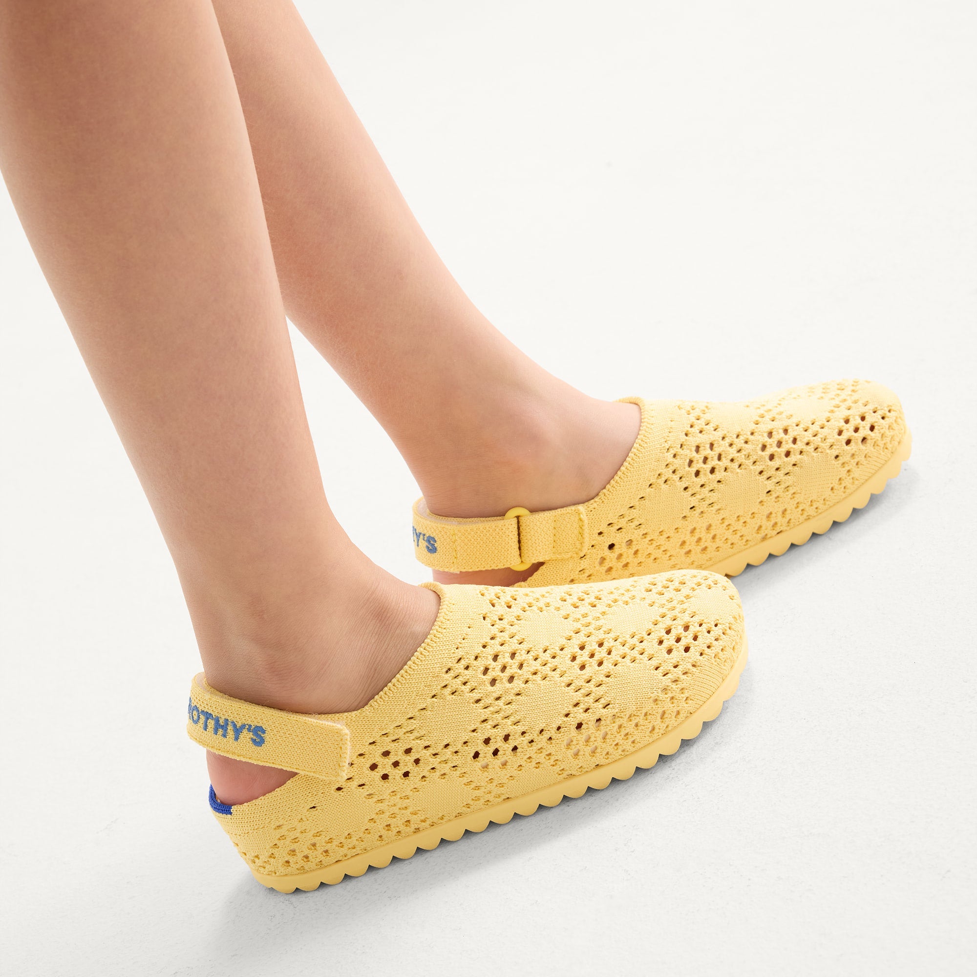 Rothy's The Kids Clog zoccoli bimbo Sunny Crochet giallo