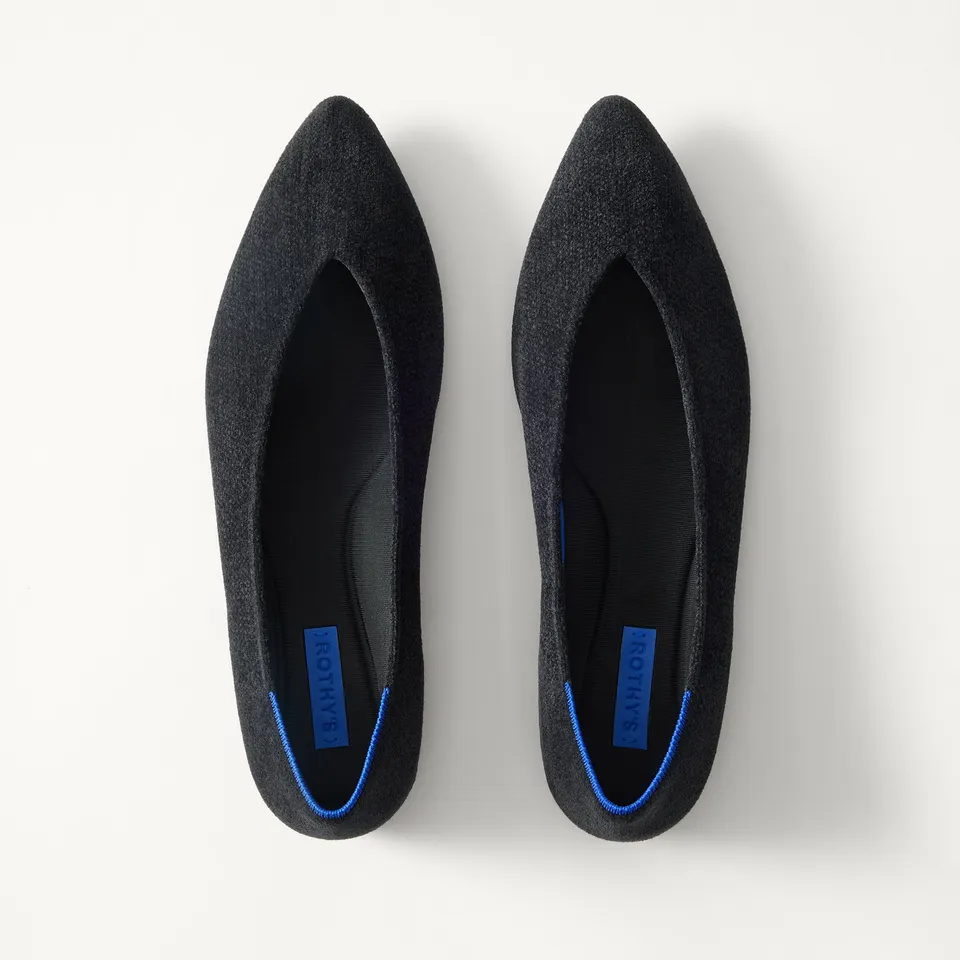 Rothy's The Point III ballerine ReVelvet Black punta
