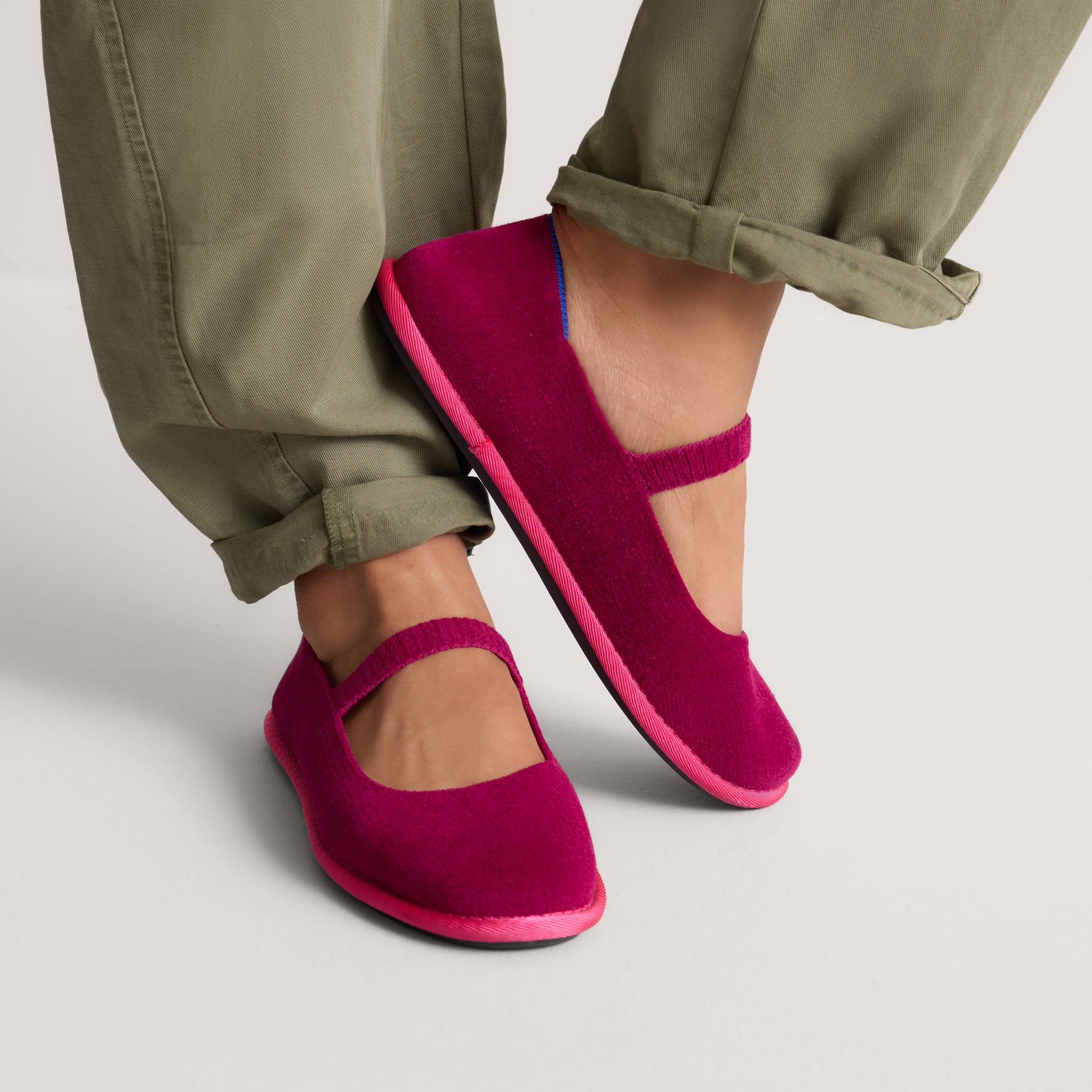 Rothy's The Cruiser Mary Jane ballerine viola Berry Pop