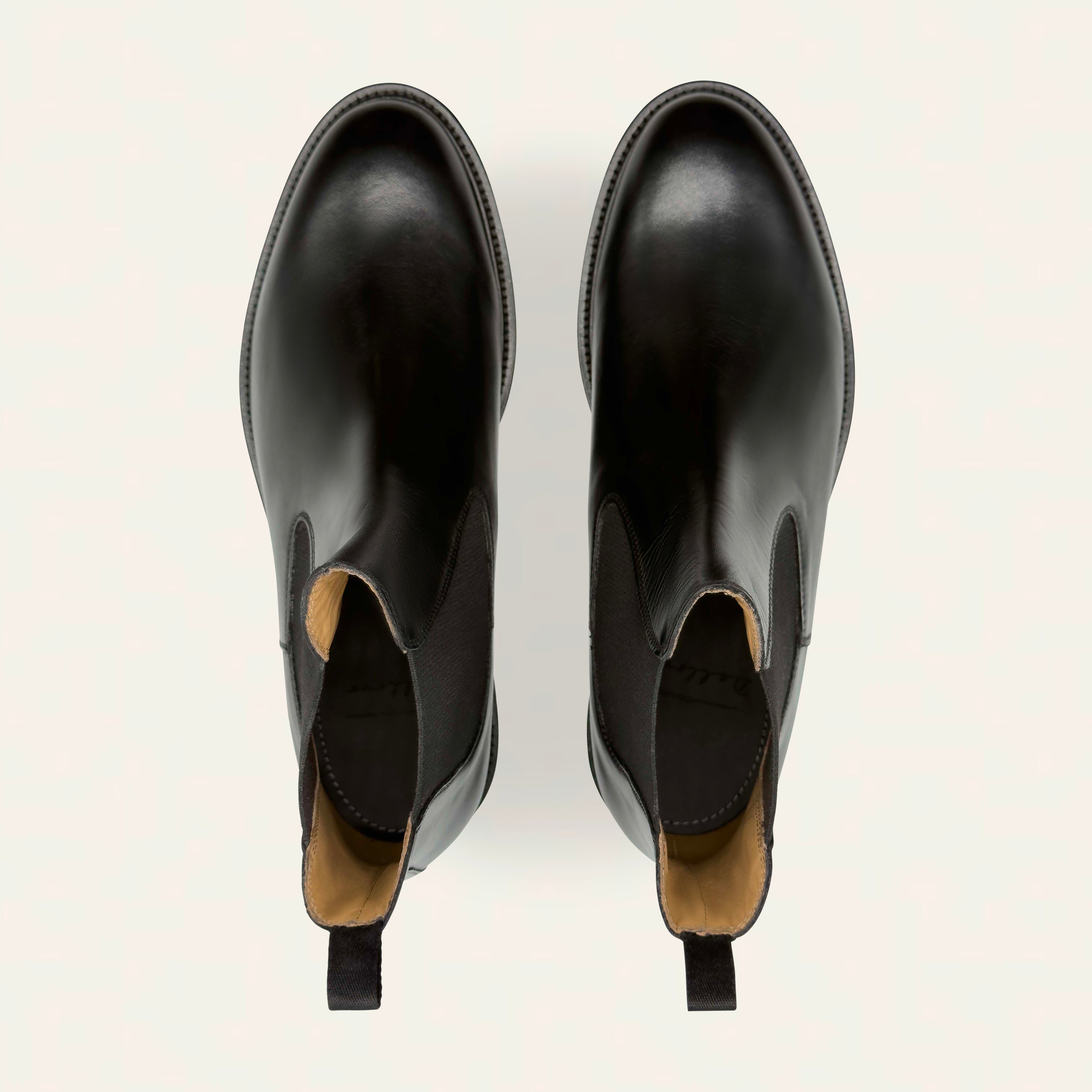 Dellovo Pimonte derby Nero vitello stile Beatles