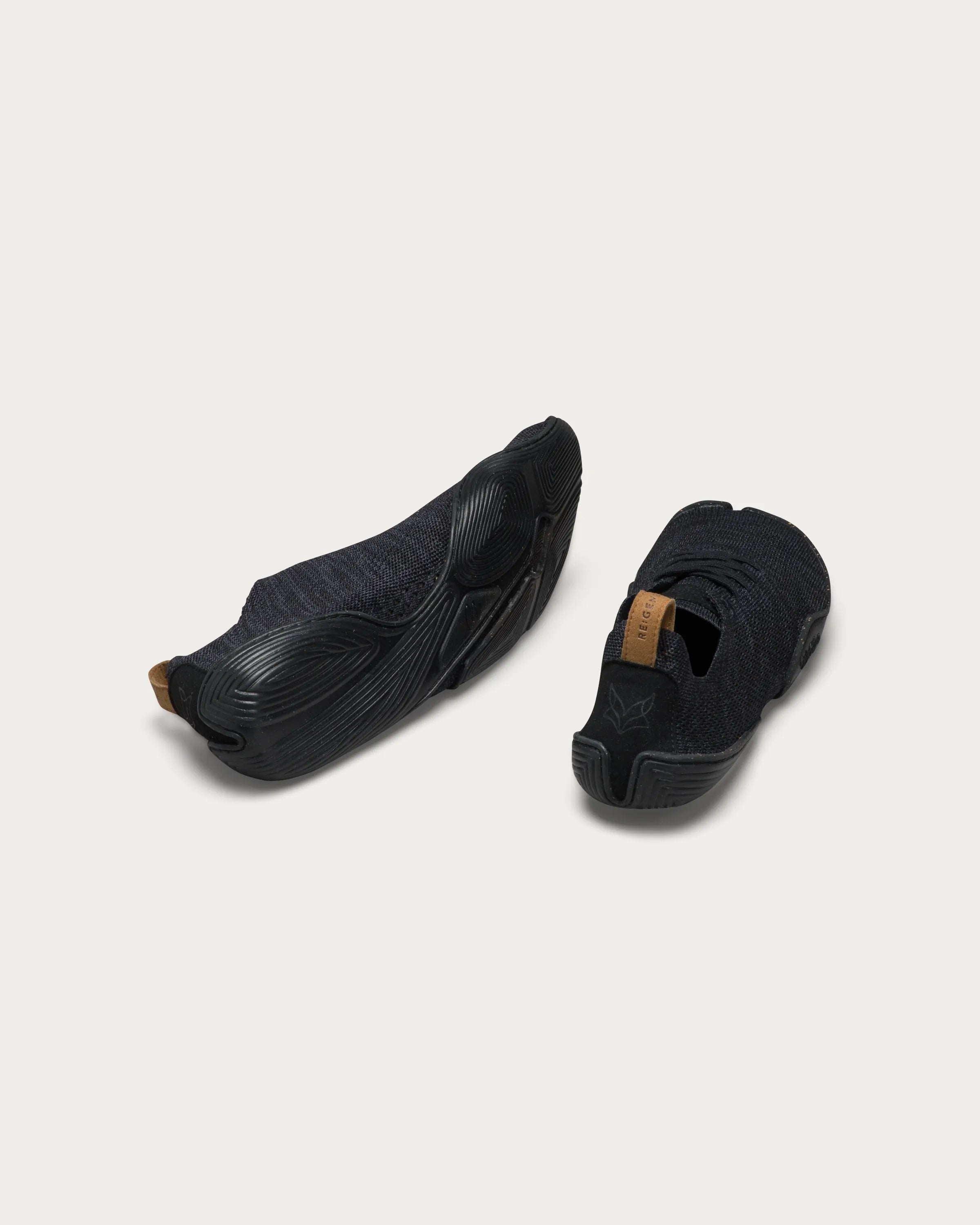 Wildling Shoes Nittugo black slip-on EU 40 nere leggere 129 g