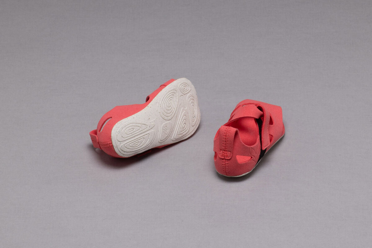 Wildling Feder Koralle sandali microfibra rosa leggeri