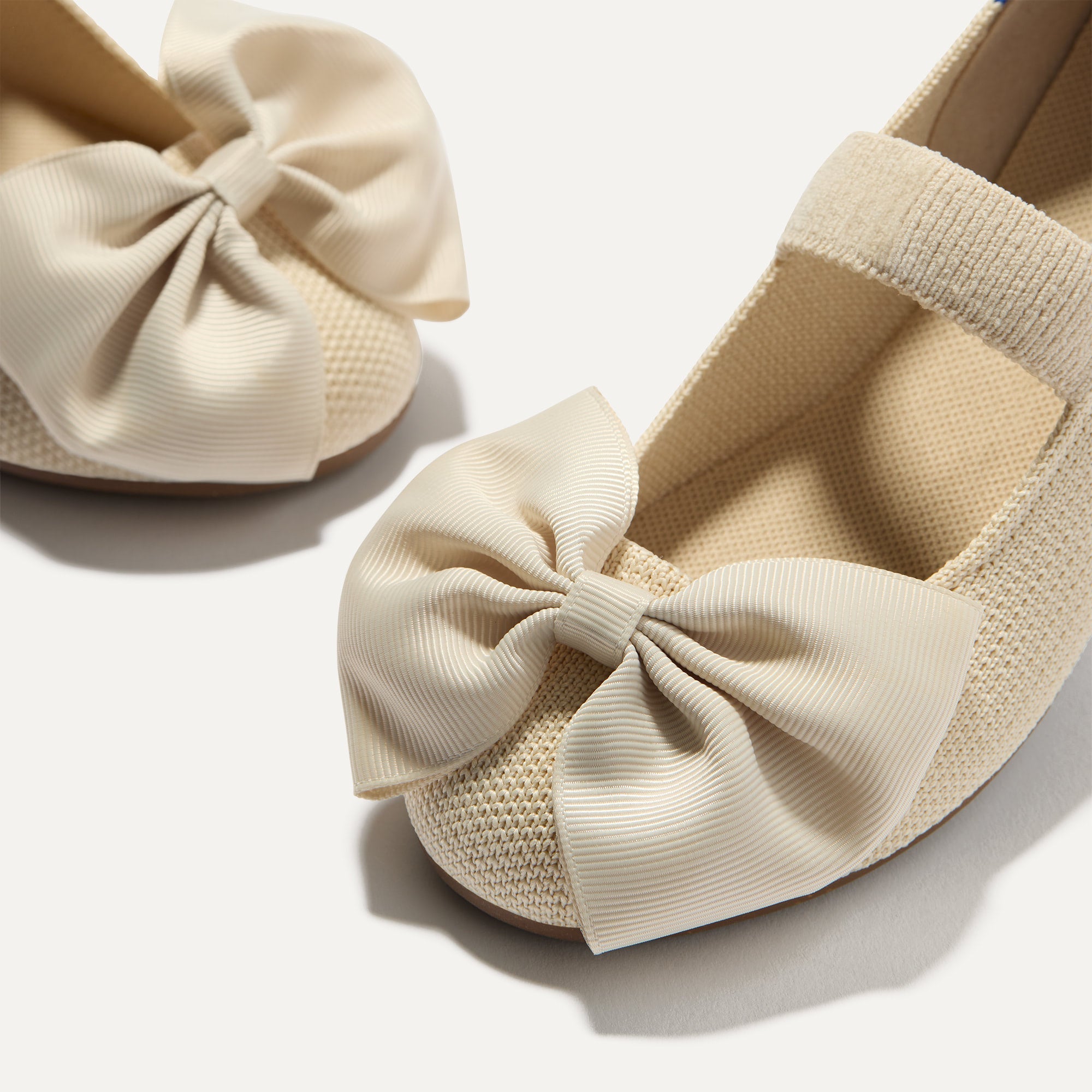 Rothy's Big Bow Mary Jane ballerine bambina avorio conch